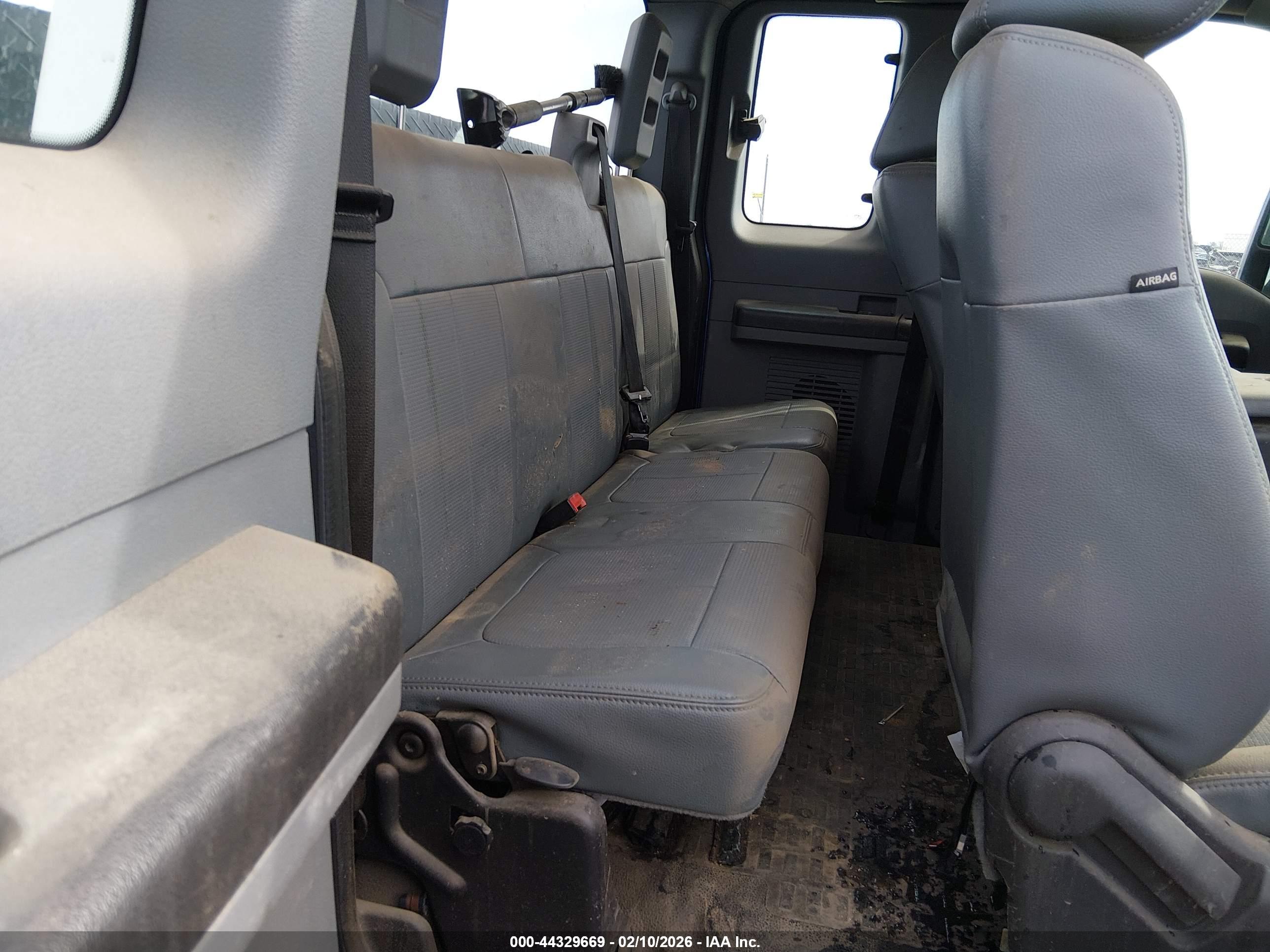 FORD F-250 image 8