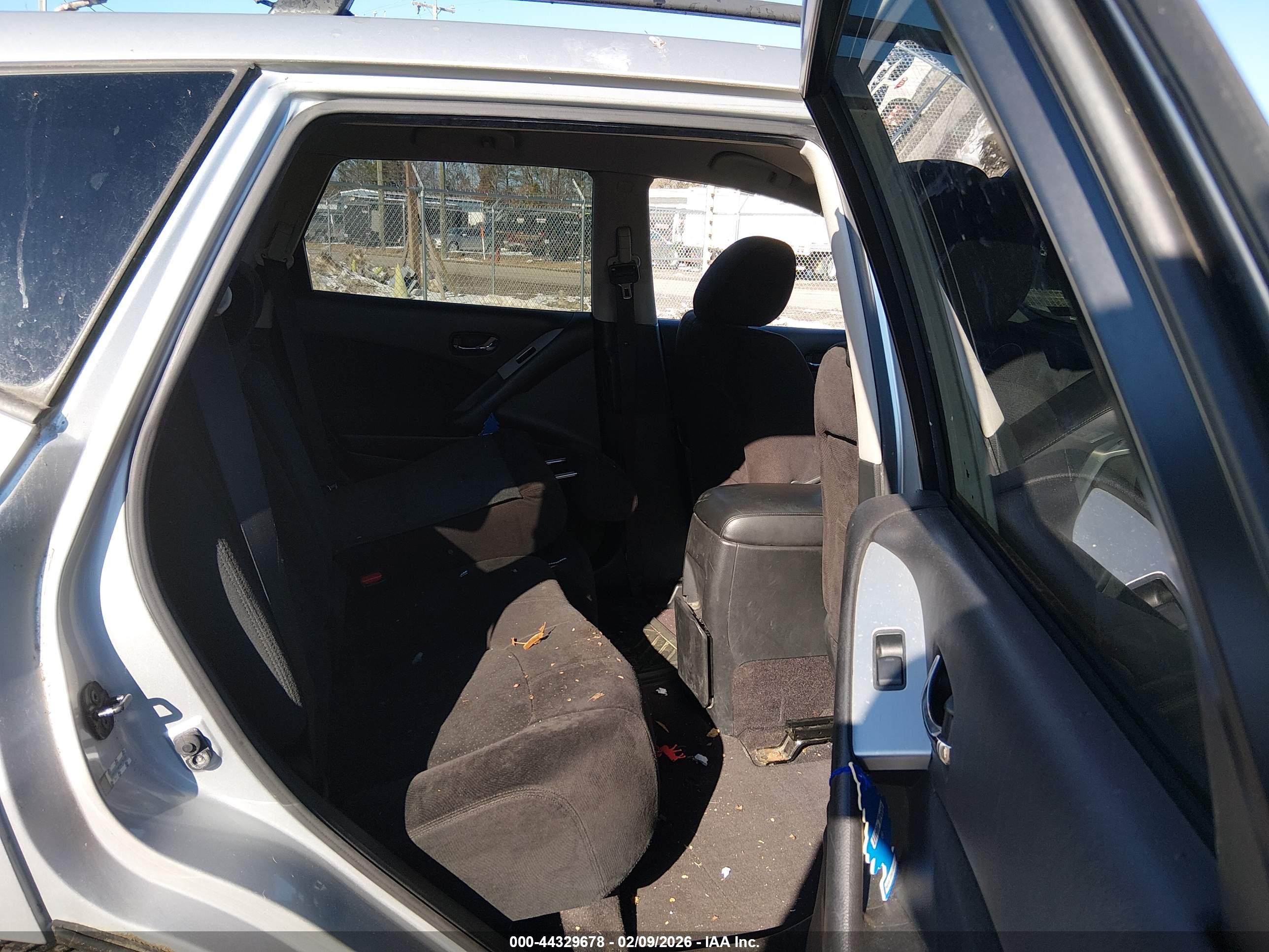NISSAN MURANO image 8