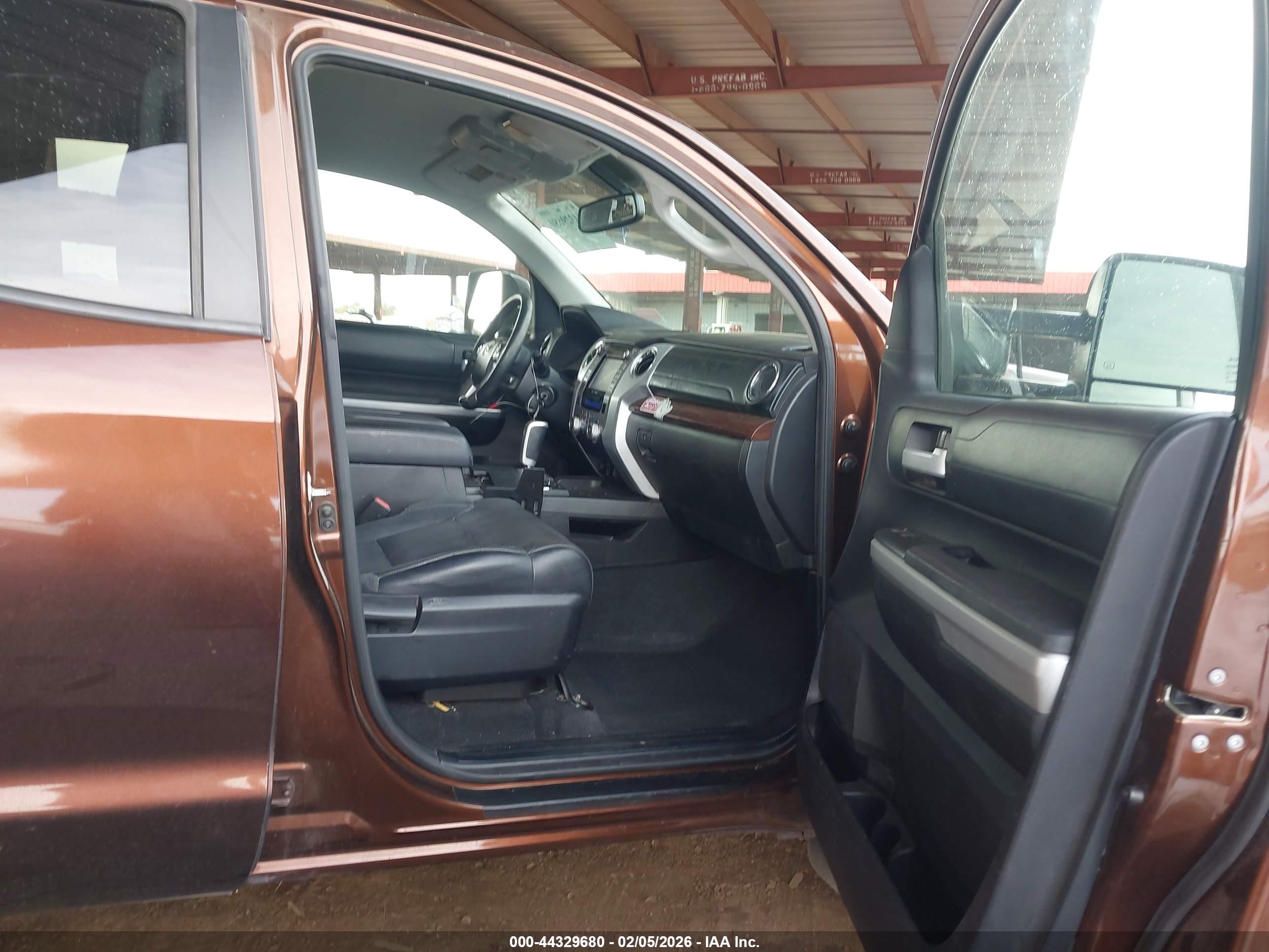 TOYOTA TUNDRA image 5