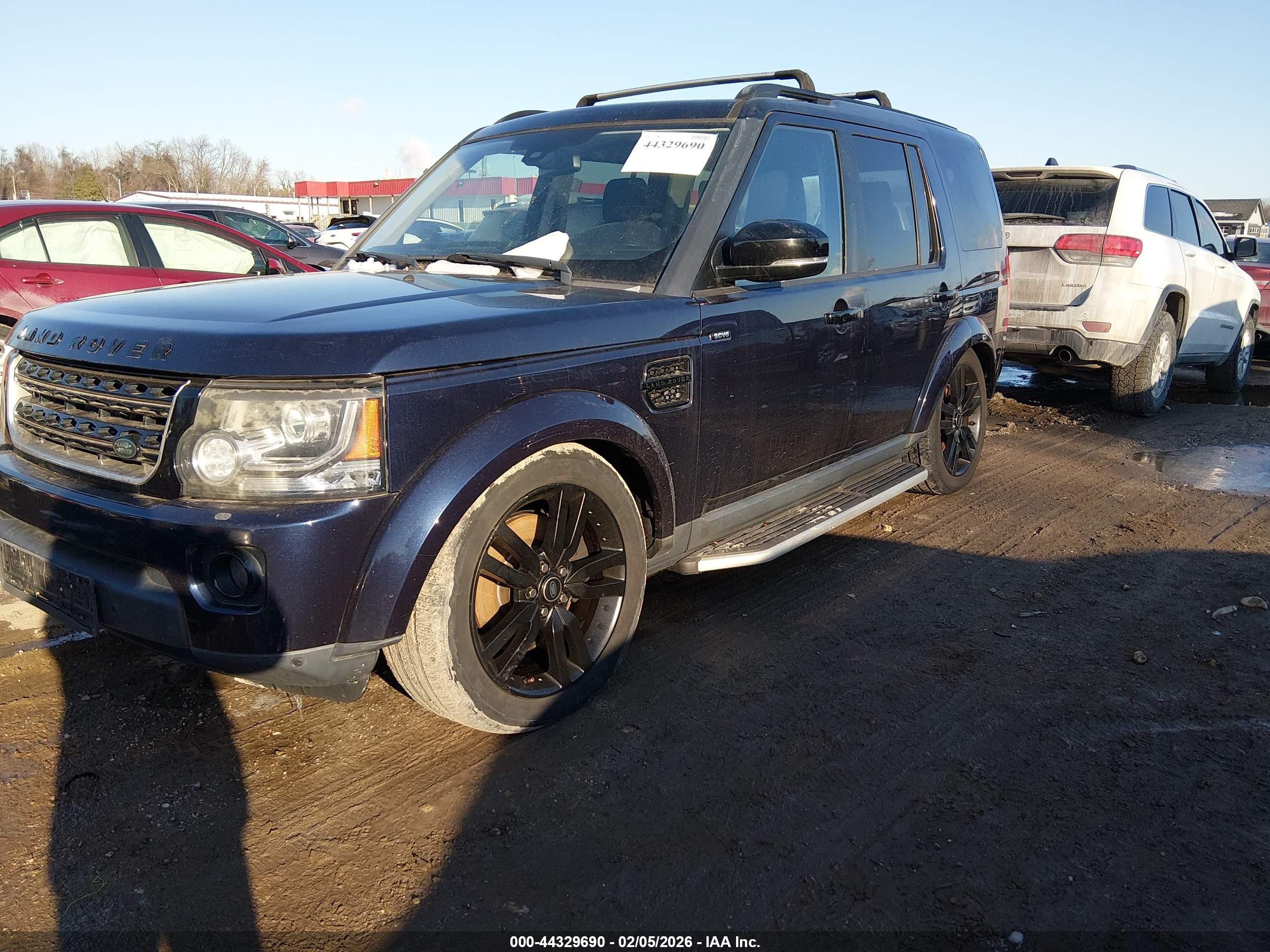 LAND ROVER image 2