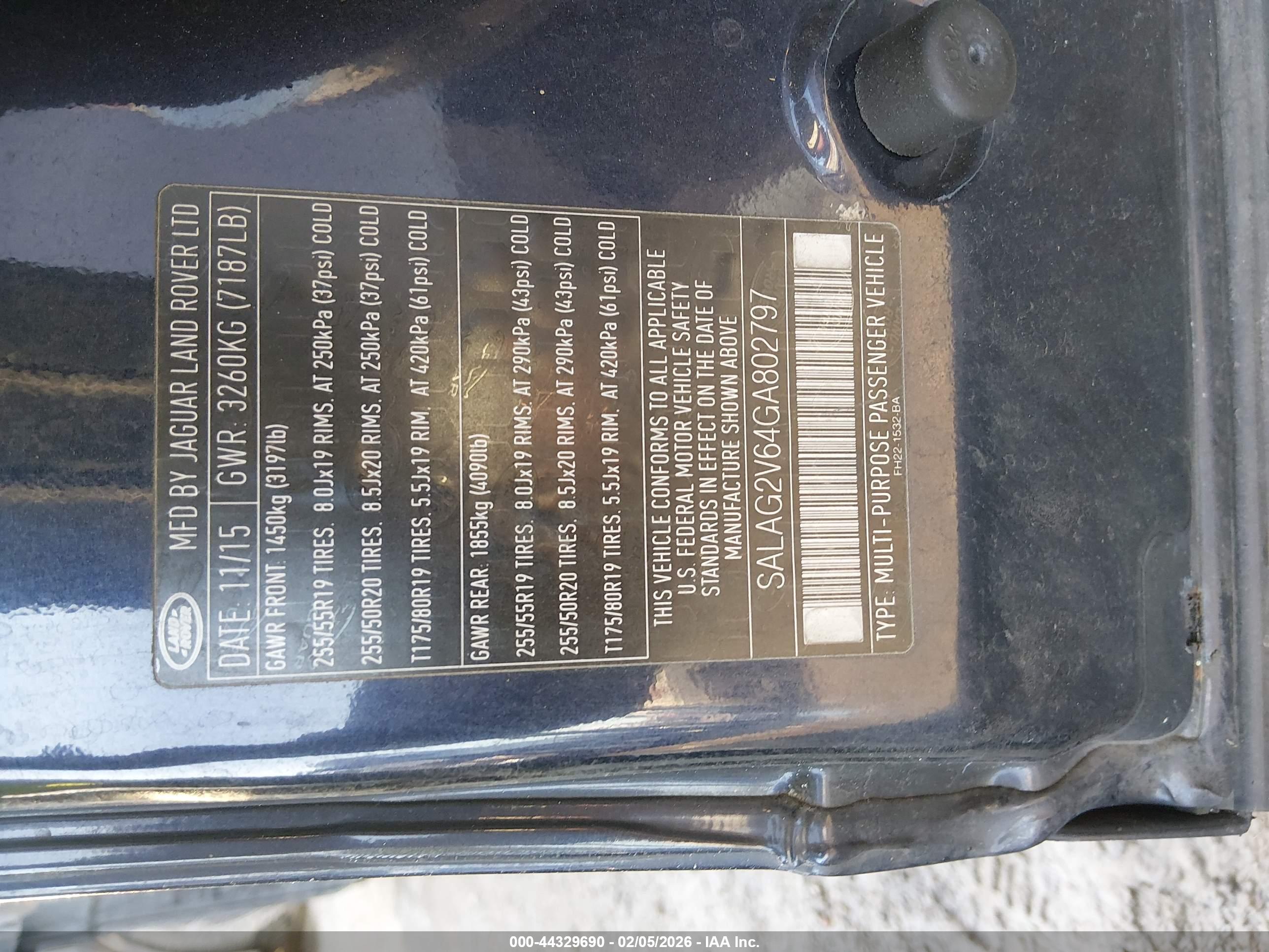LAND ROVER image 9