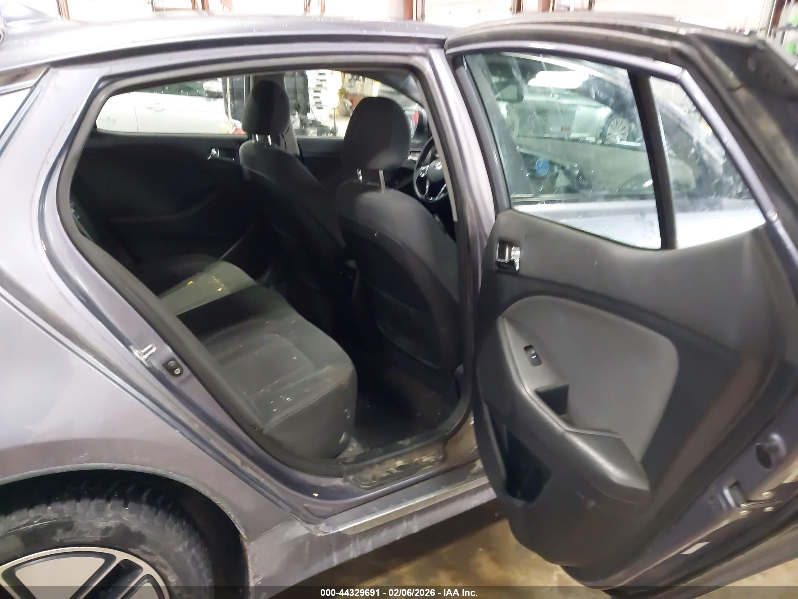 KIA OPTIMA image 8