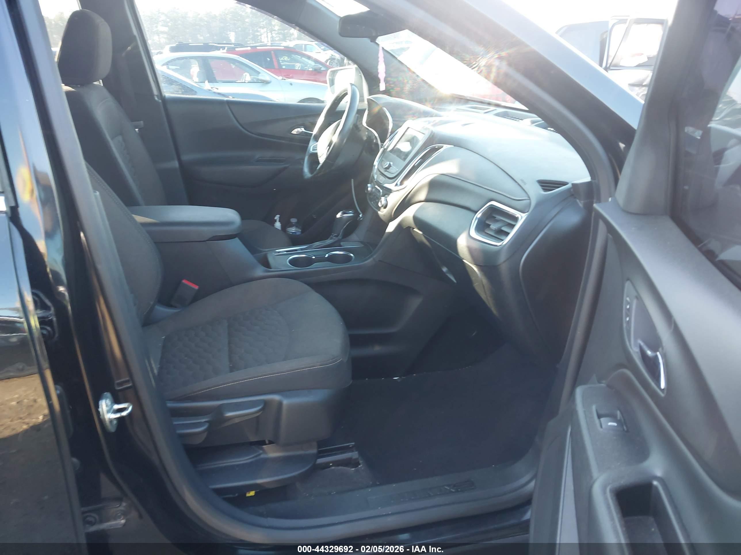 CHEVROLET EQUINOX image 5