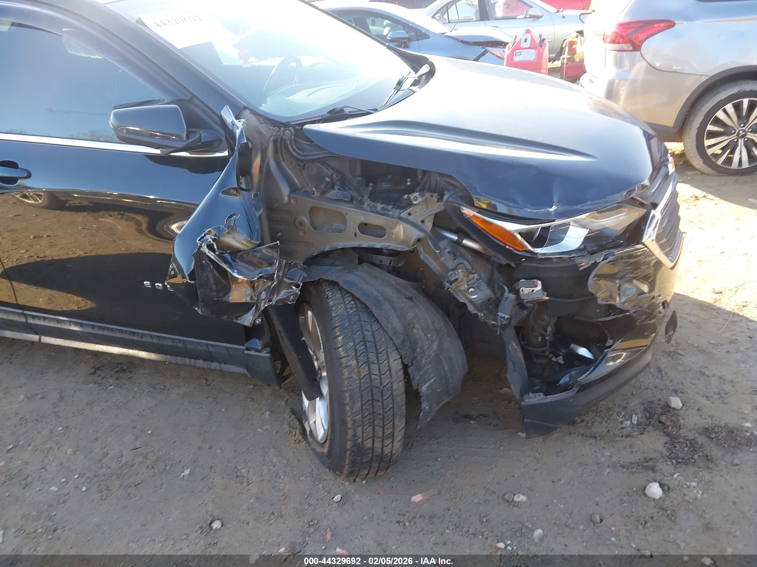 CHEVROLET EQUINOX image 6