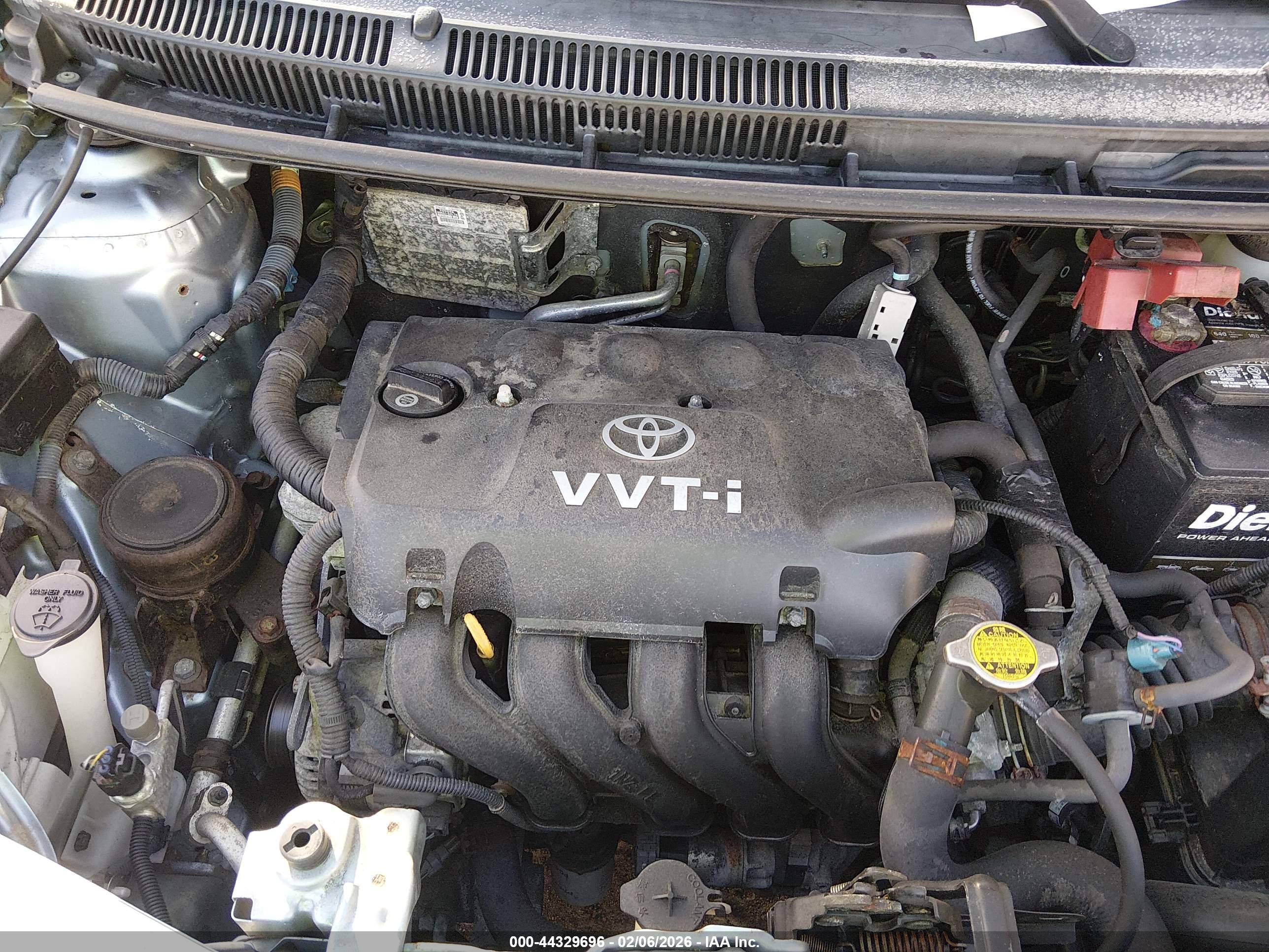 TOYOTA YARIS image 10