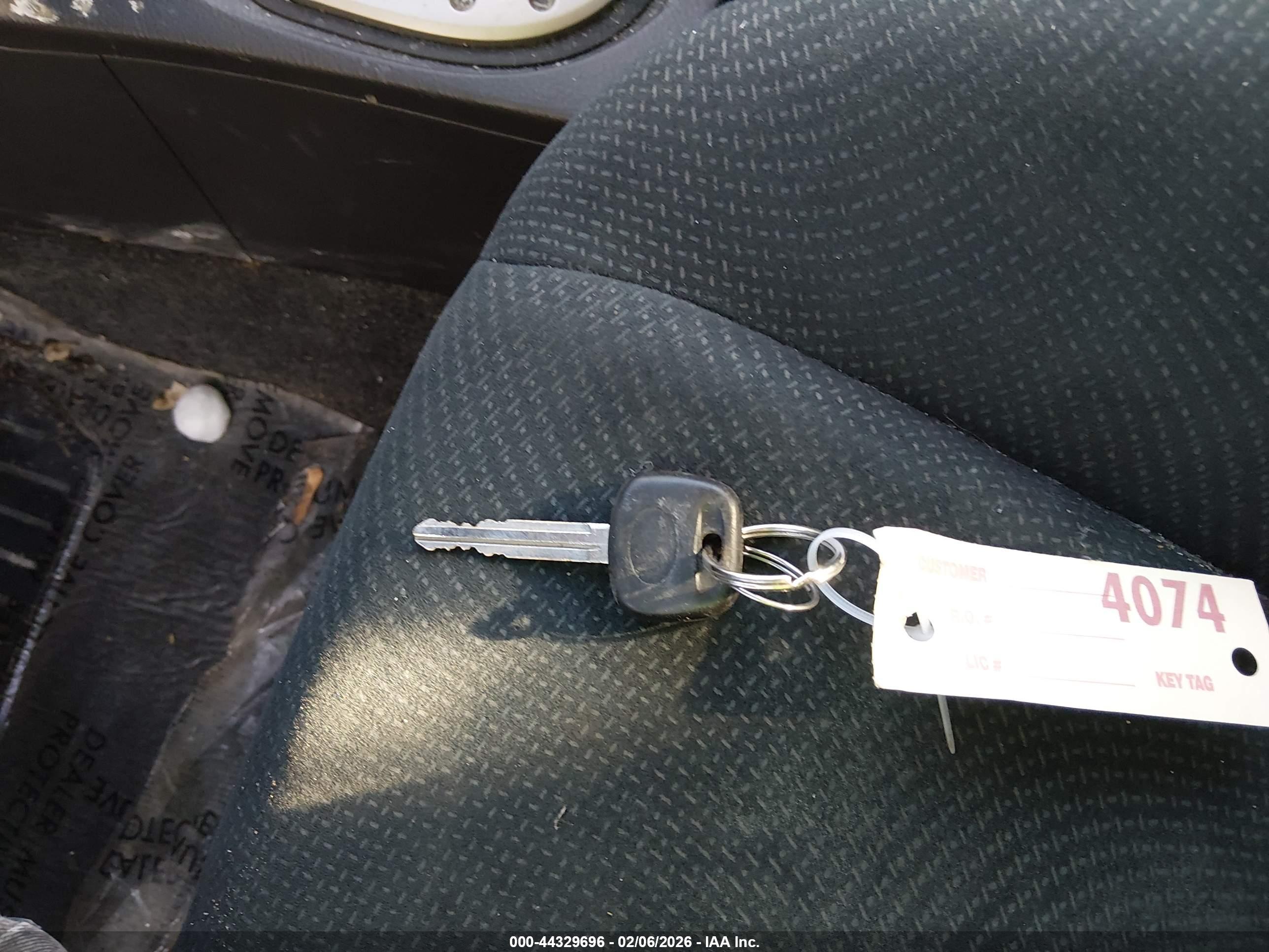 TOYOTA YARIS image 11