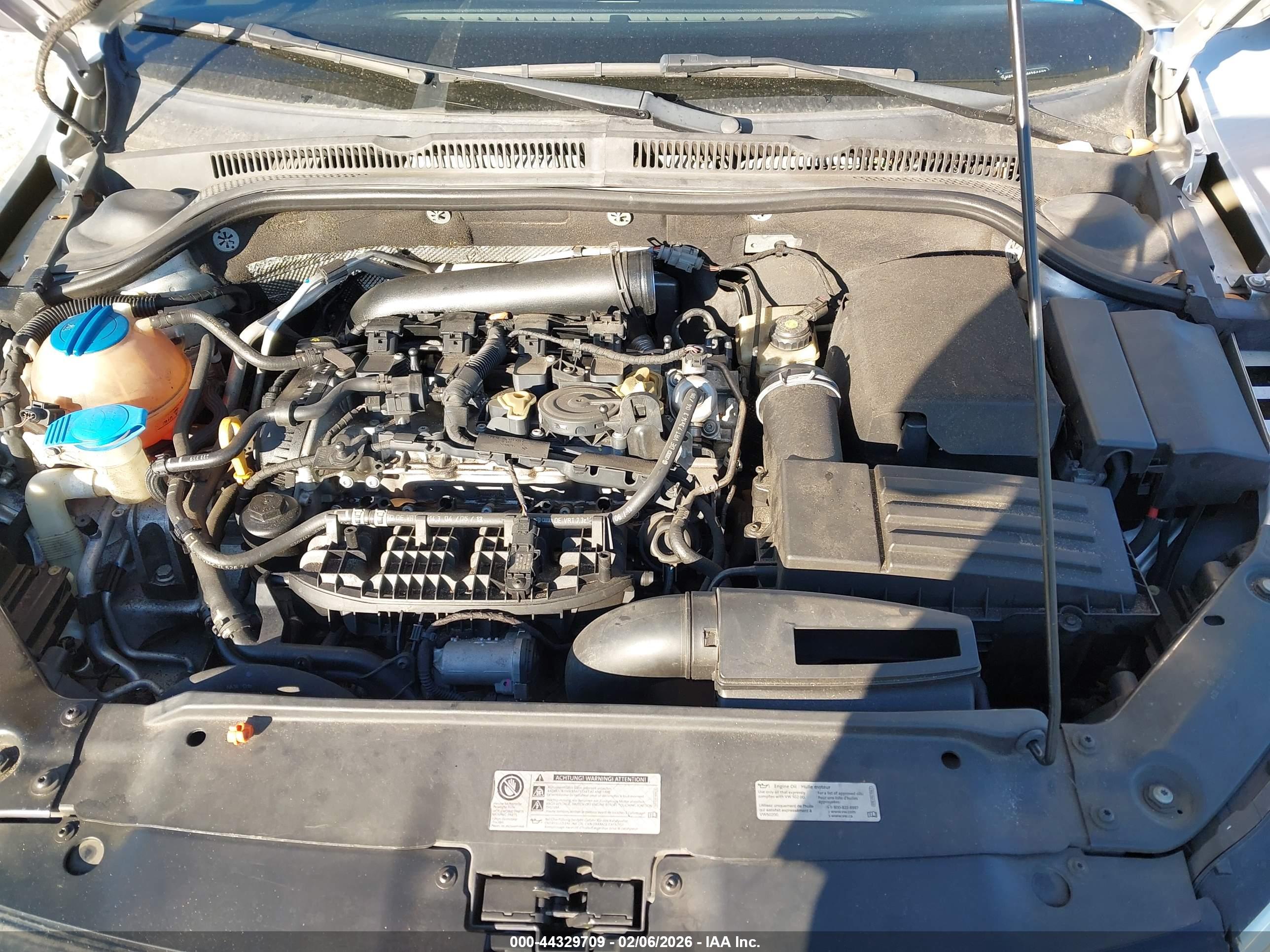 VOLKSWAGEN JETTA image 10