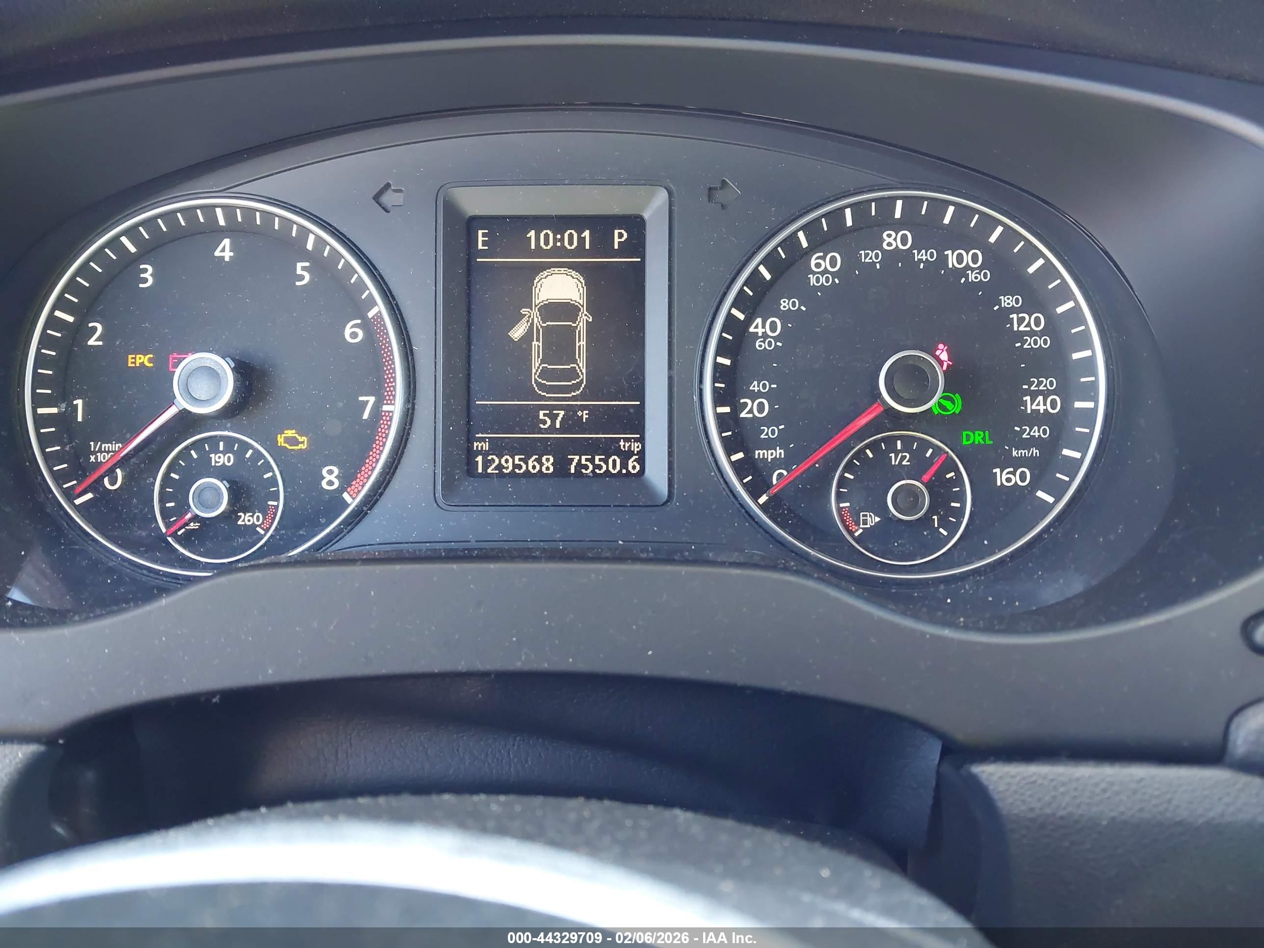 VOLKSWAGEN JETTA image 7