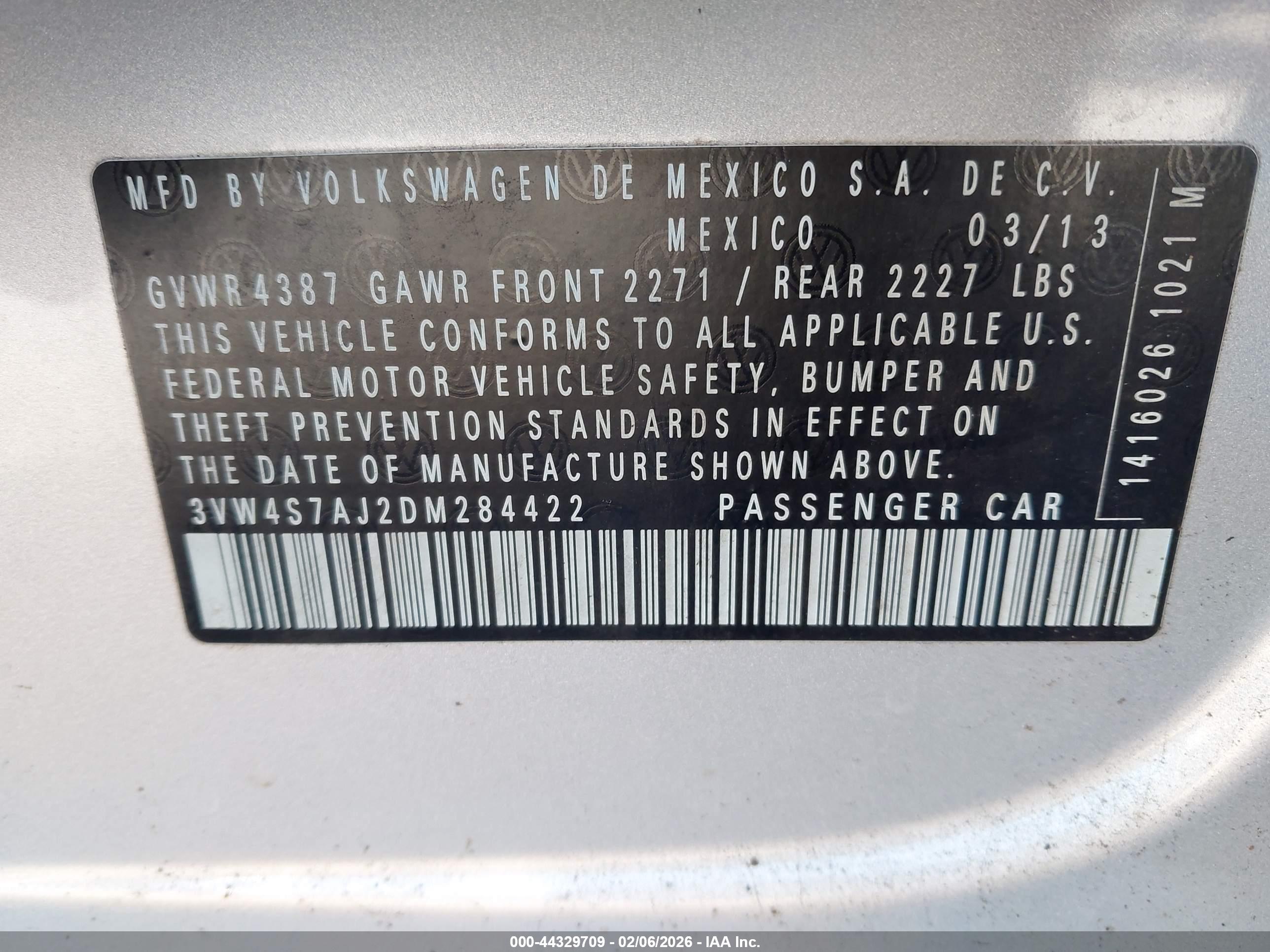 VOLKSWAGEN JETTA image 9