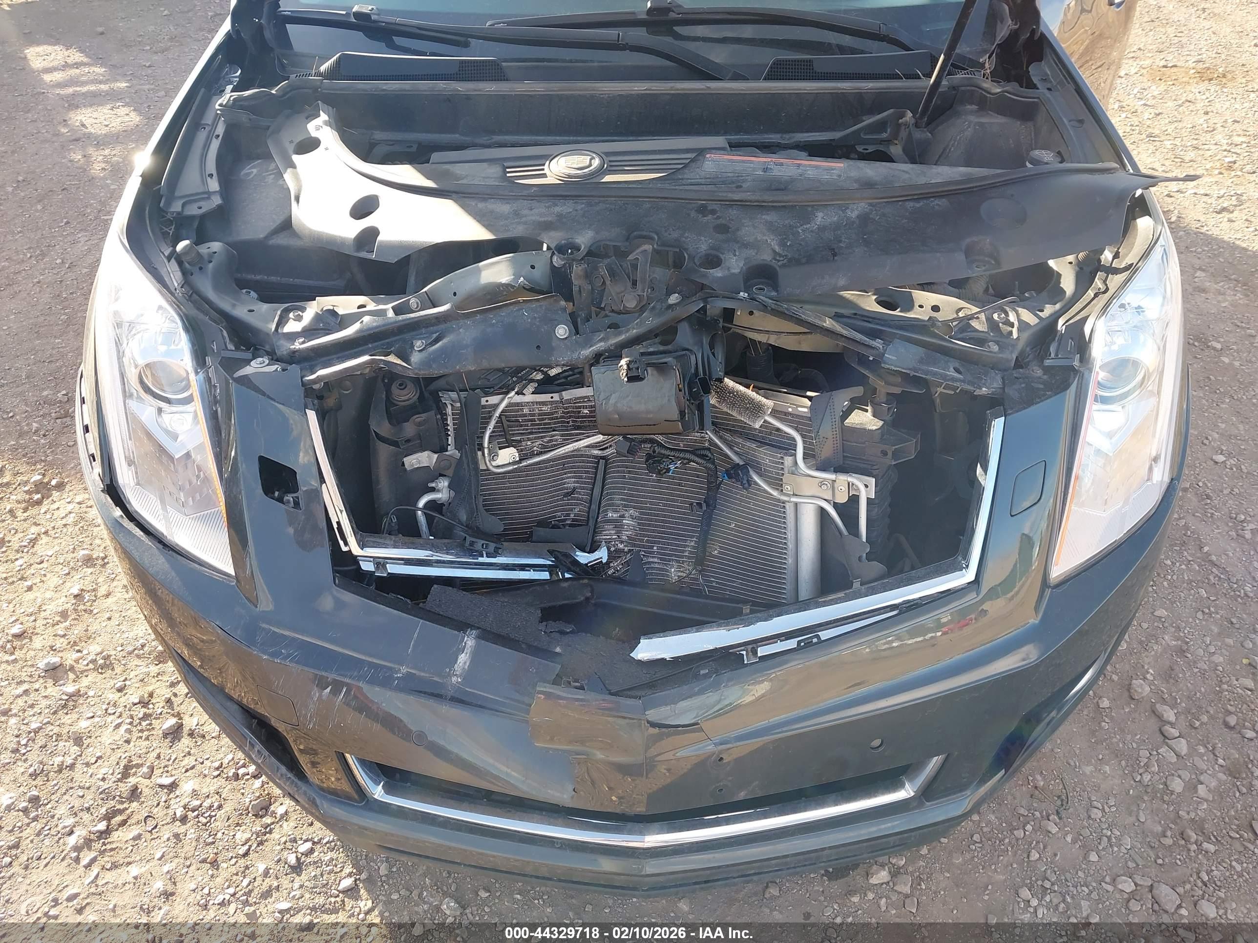 CADILLAC SRX image 10