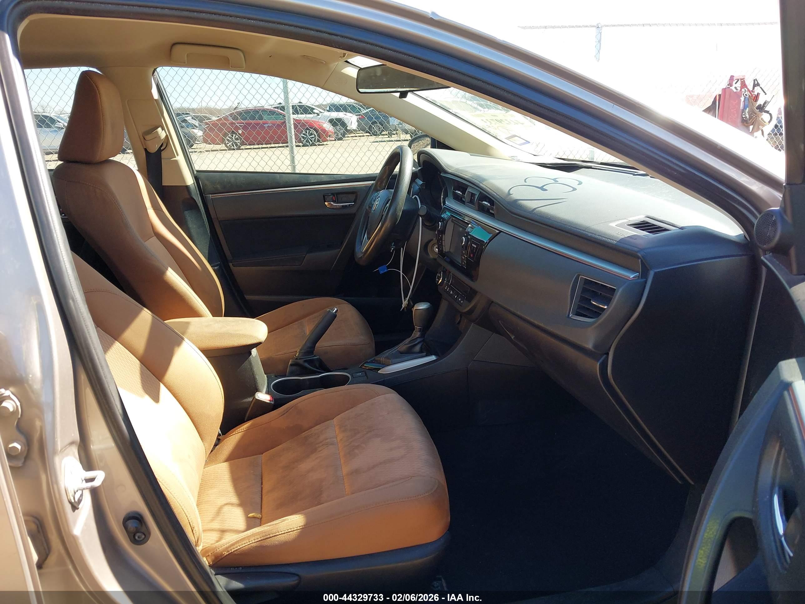 TOYOTA COROLLA image 5
