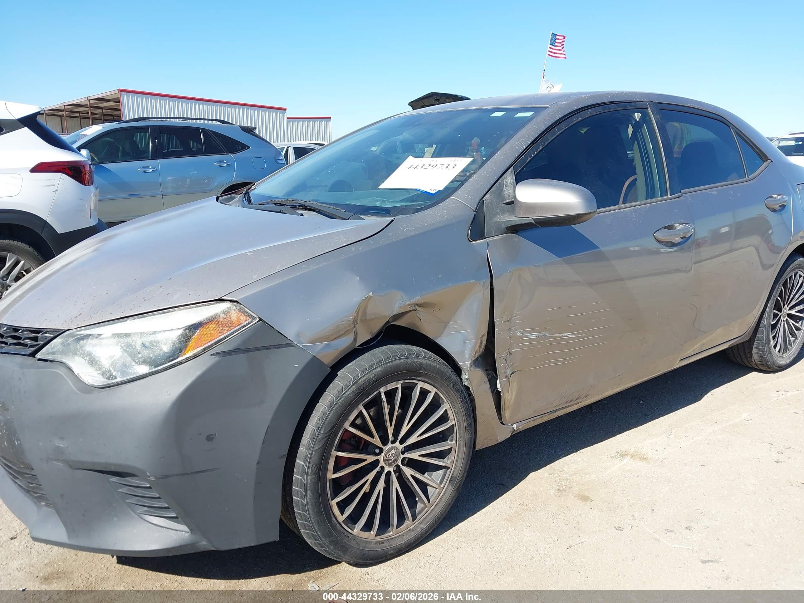 TOYOTA COROLLA image 6