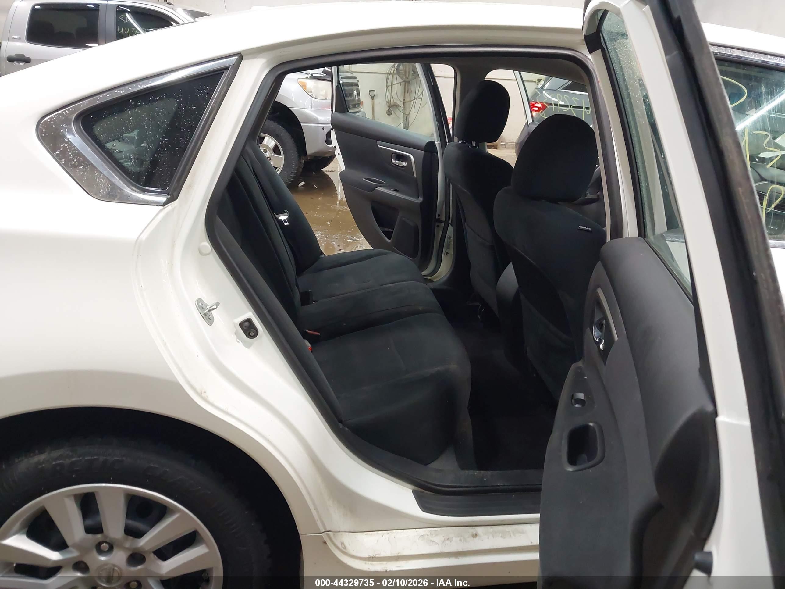 NISSAN ALTIMA image 8