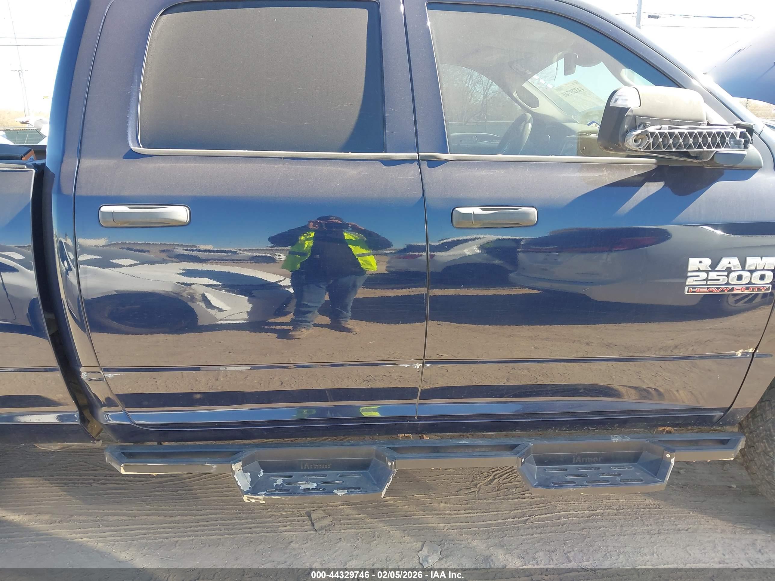 RAM 2500 image 6