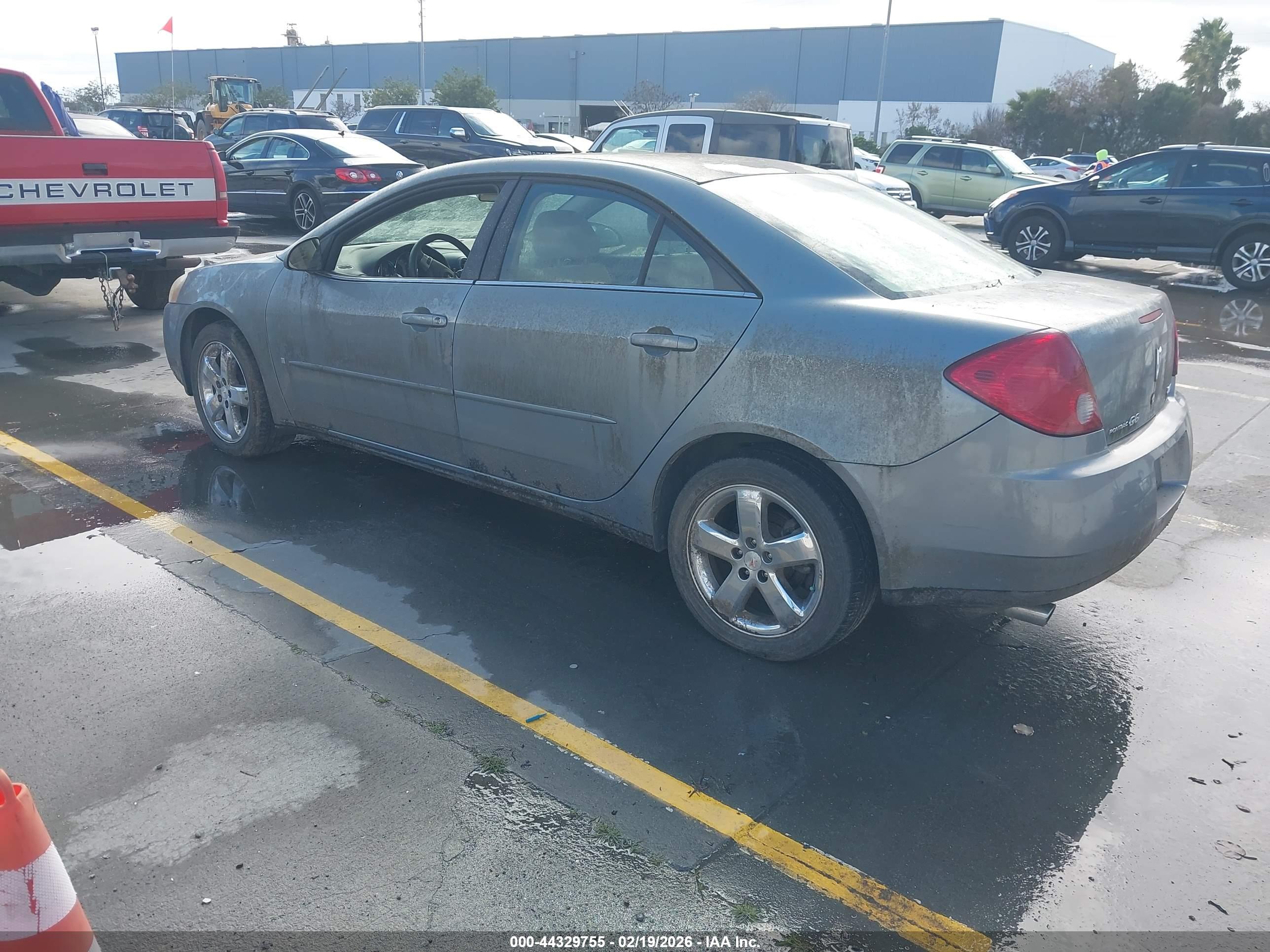 PONTIAC G6 image 3