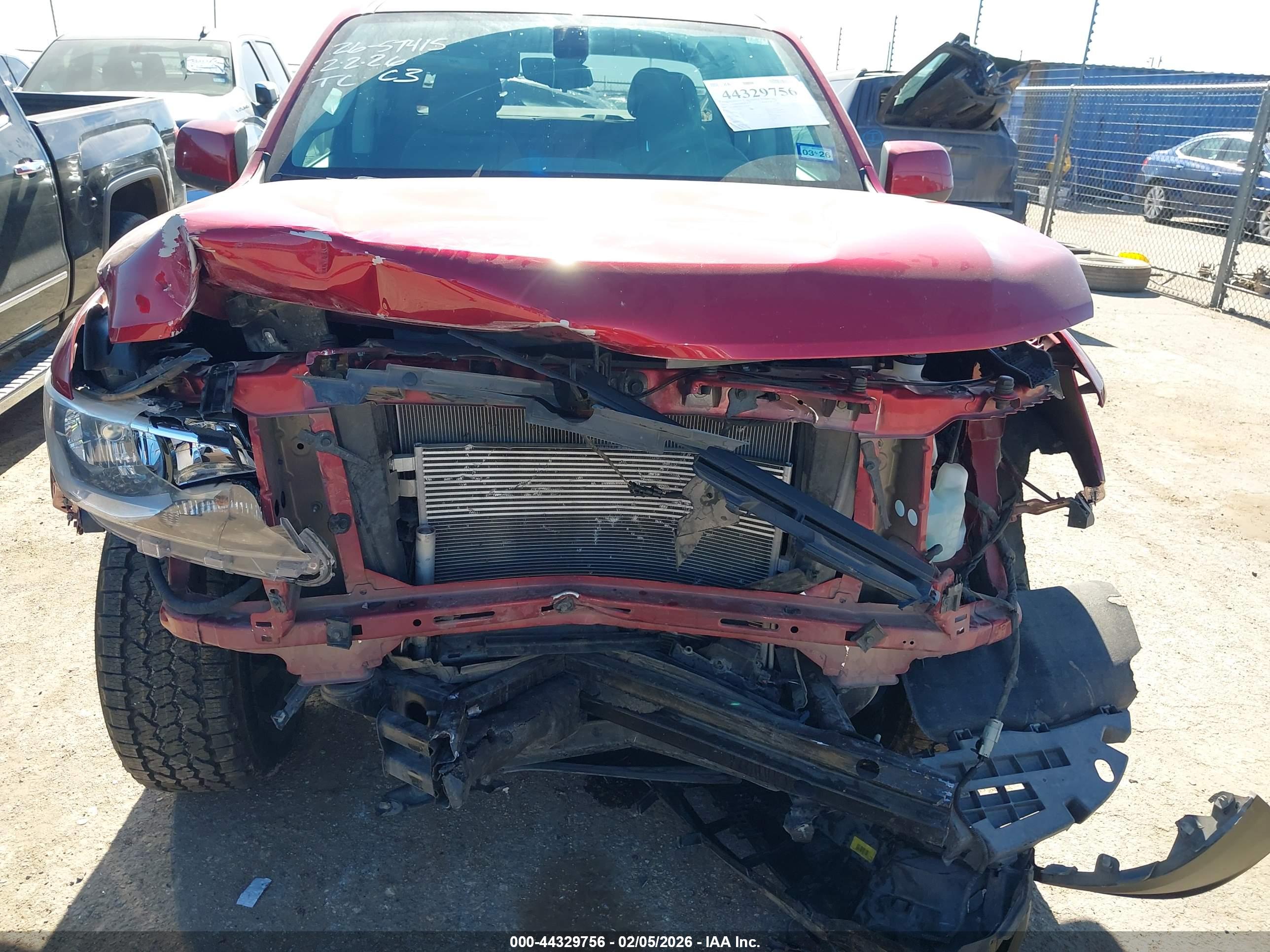 CHEVROLET COLORADO image 6