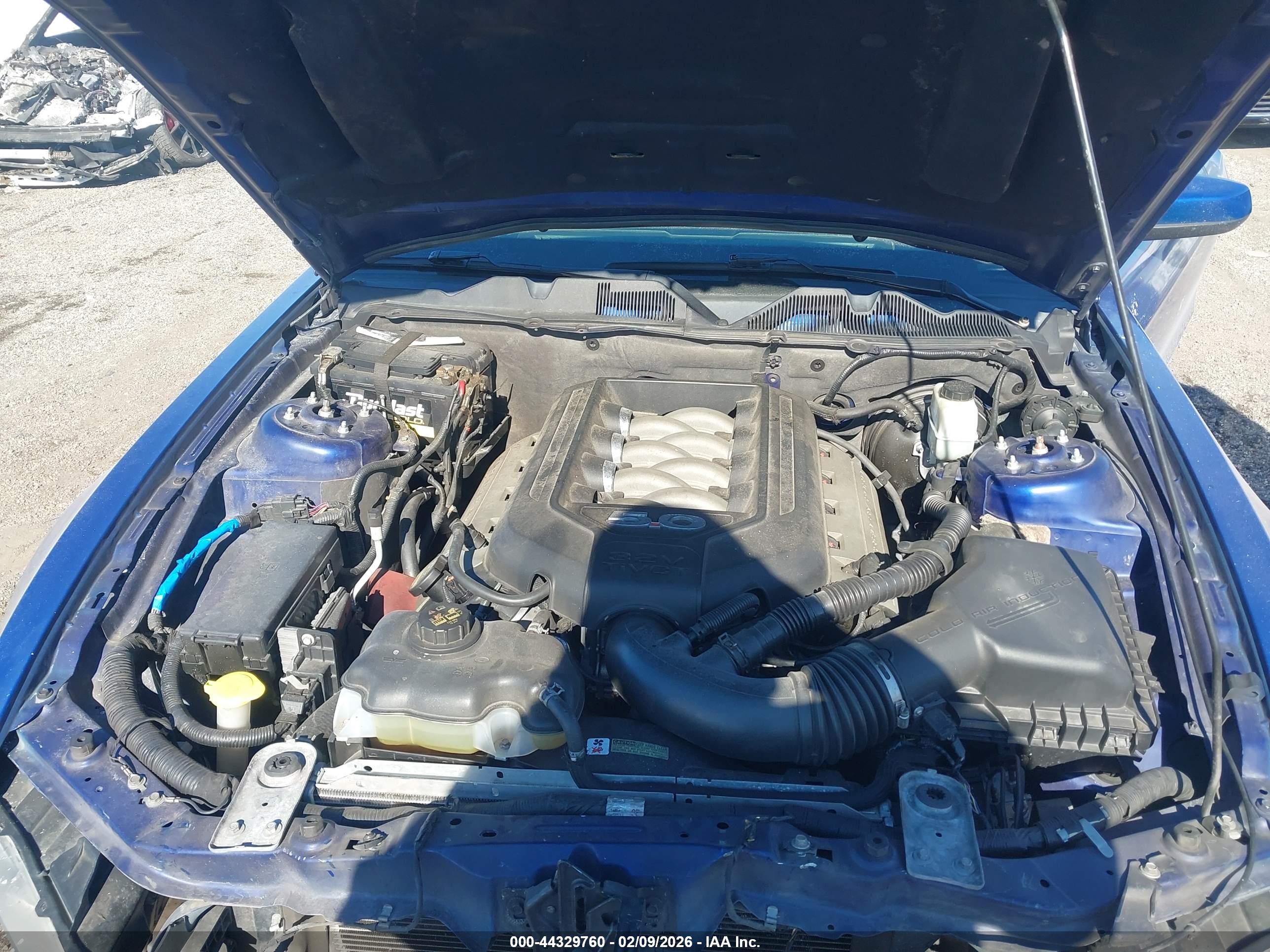 FORD MUSTANG image 10