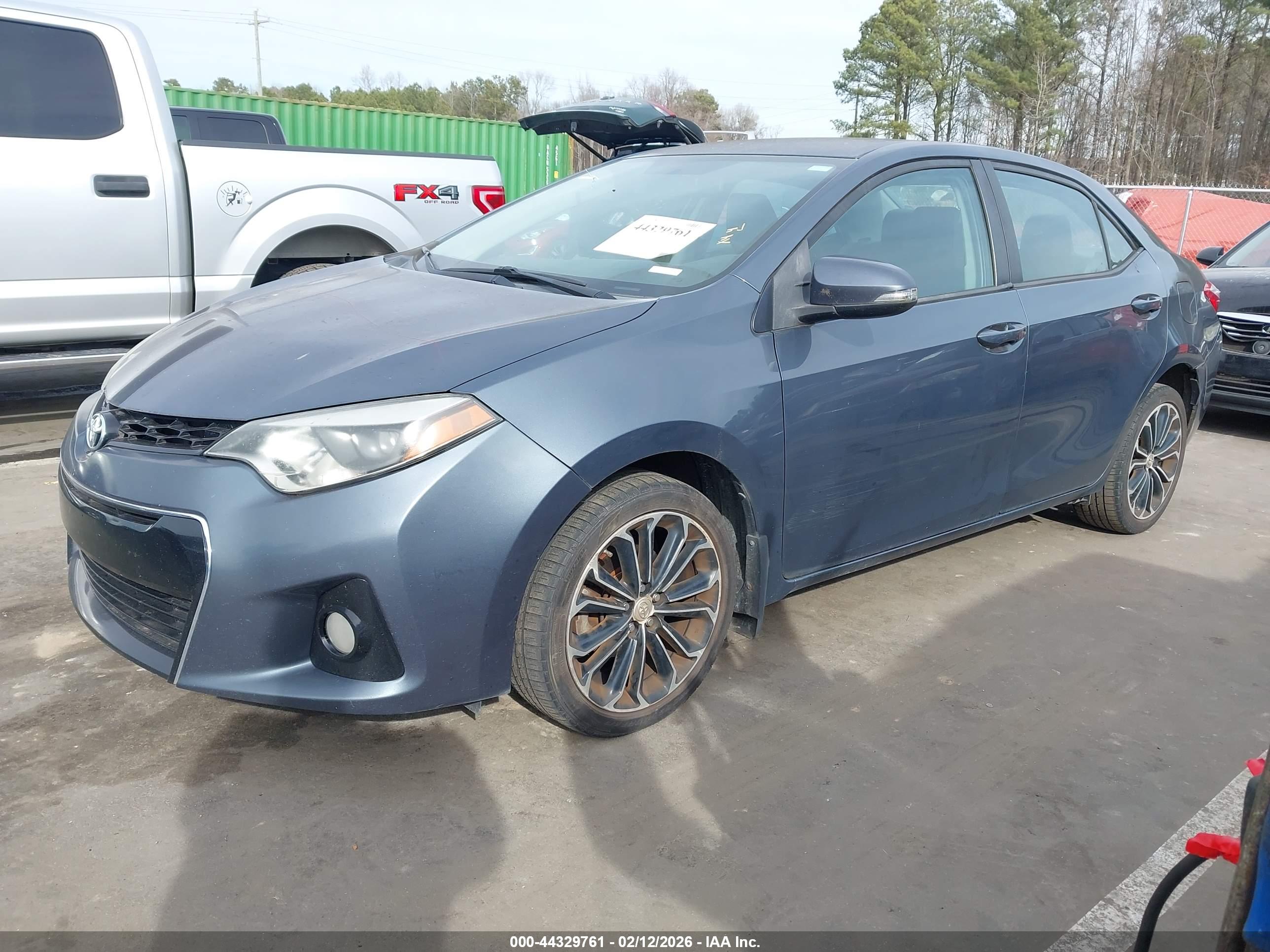 TOYOTA COROLLA image 2