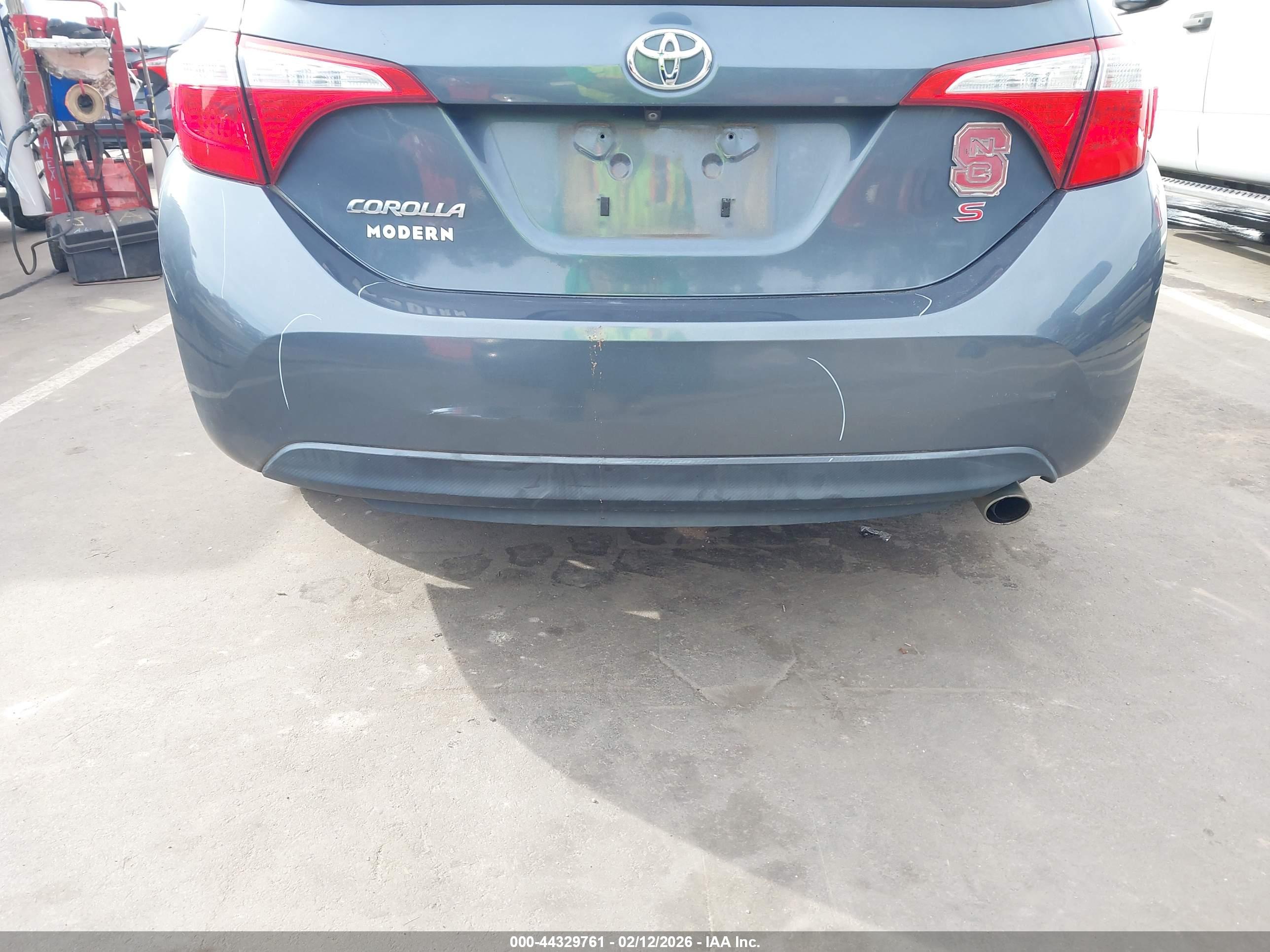 TOYOTA COROLLA image 6