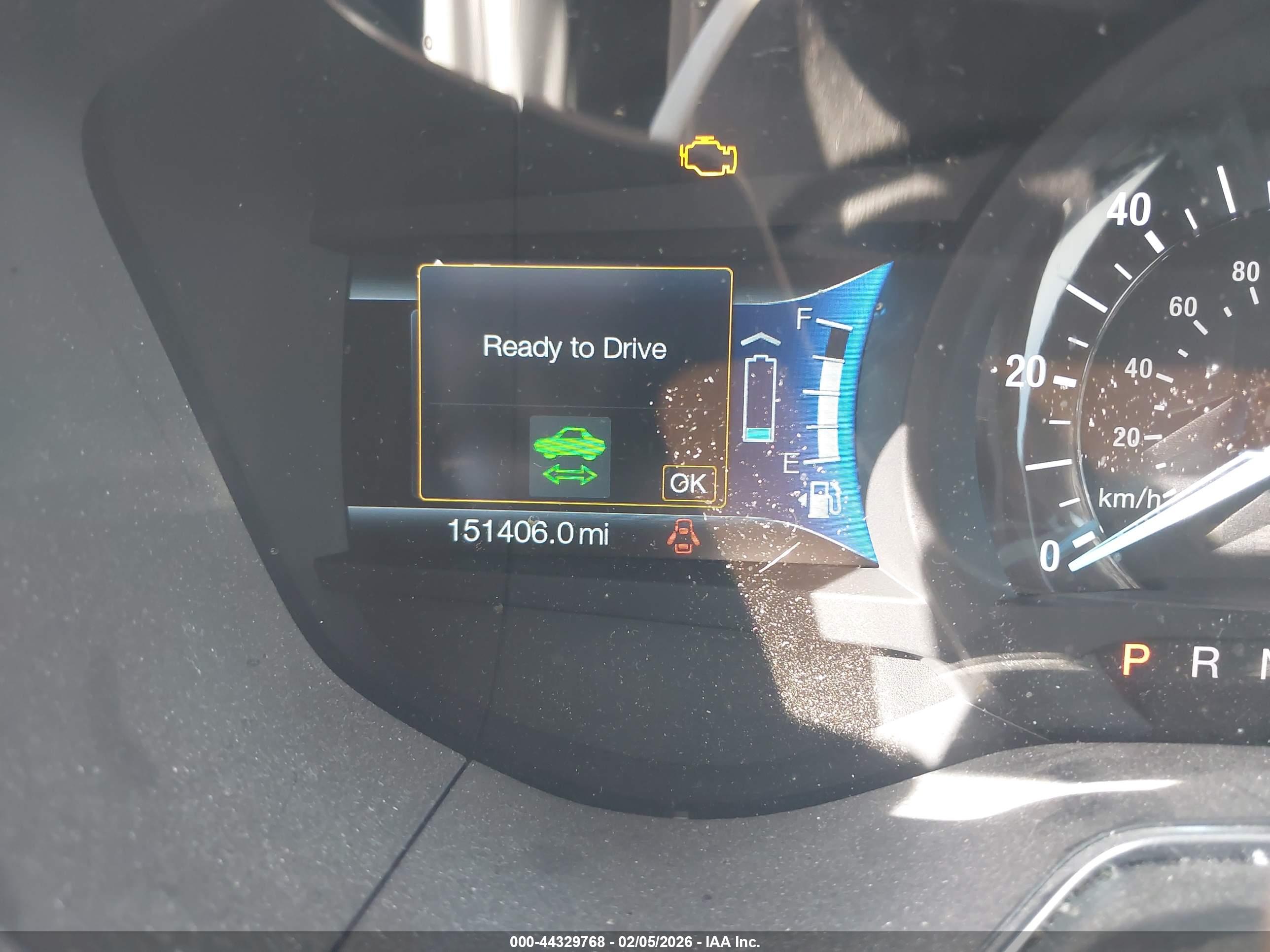 FORD FUSION image 7