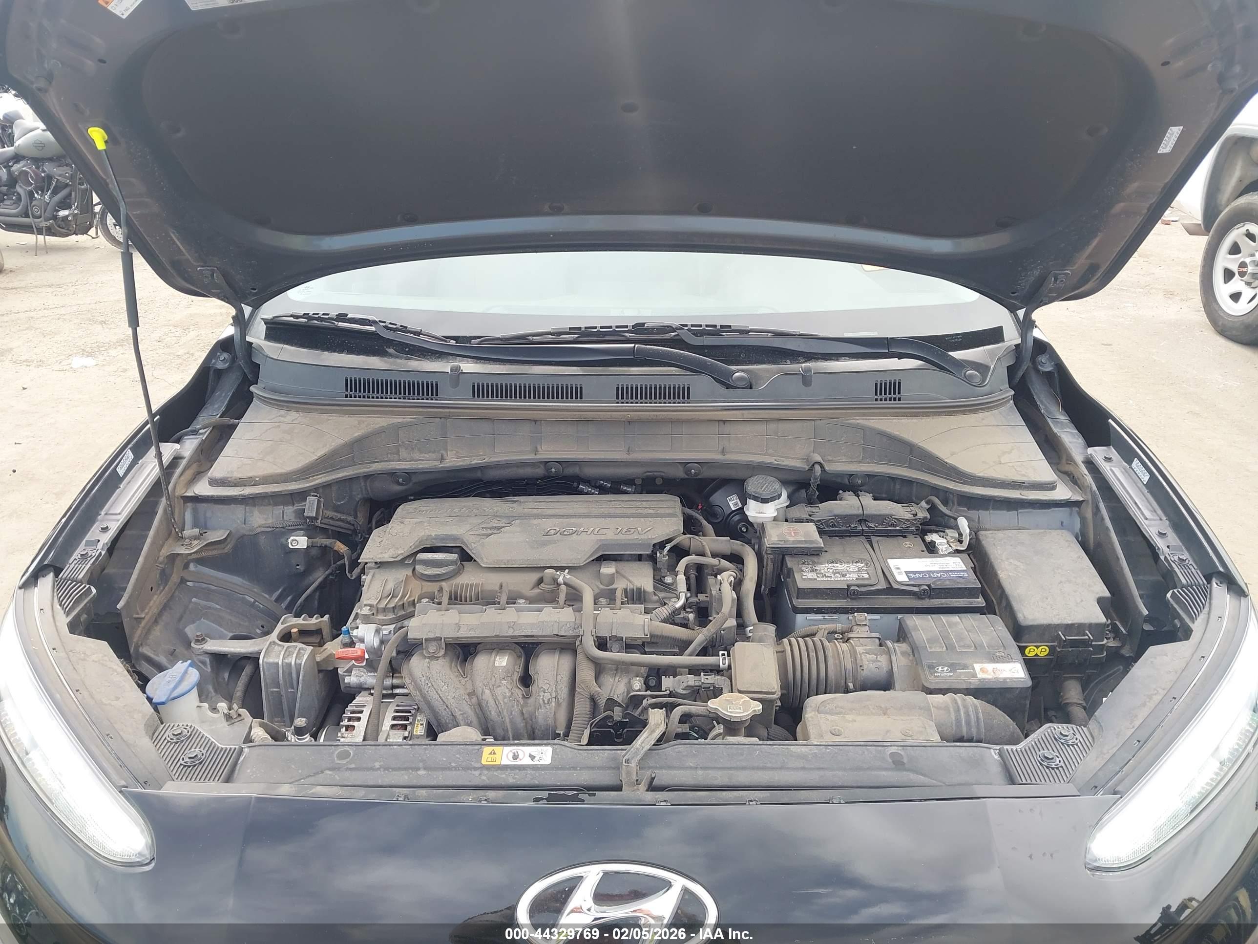 HYUNDAI KONA image 10