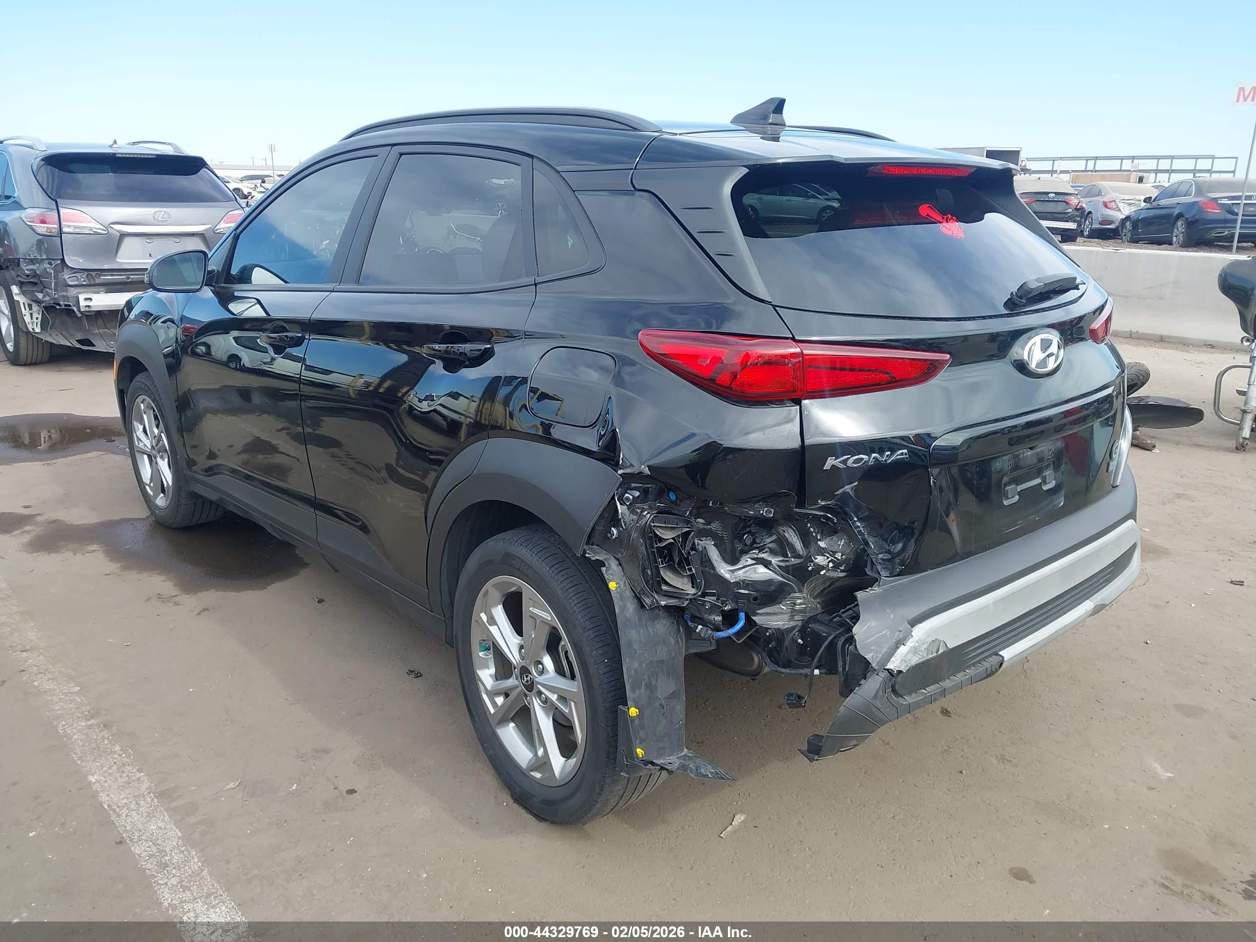HYUNDAI KONA image 6