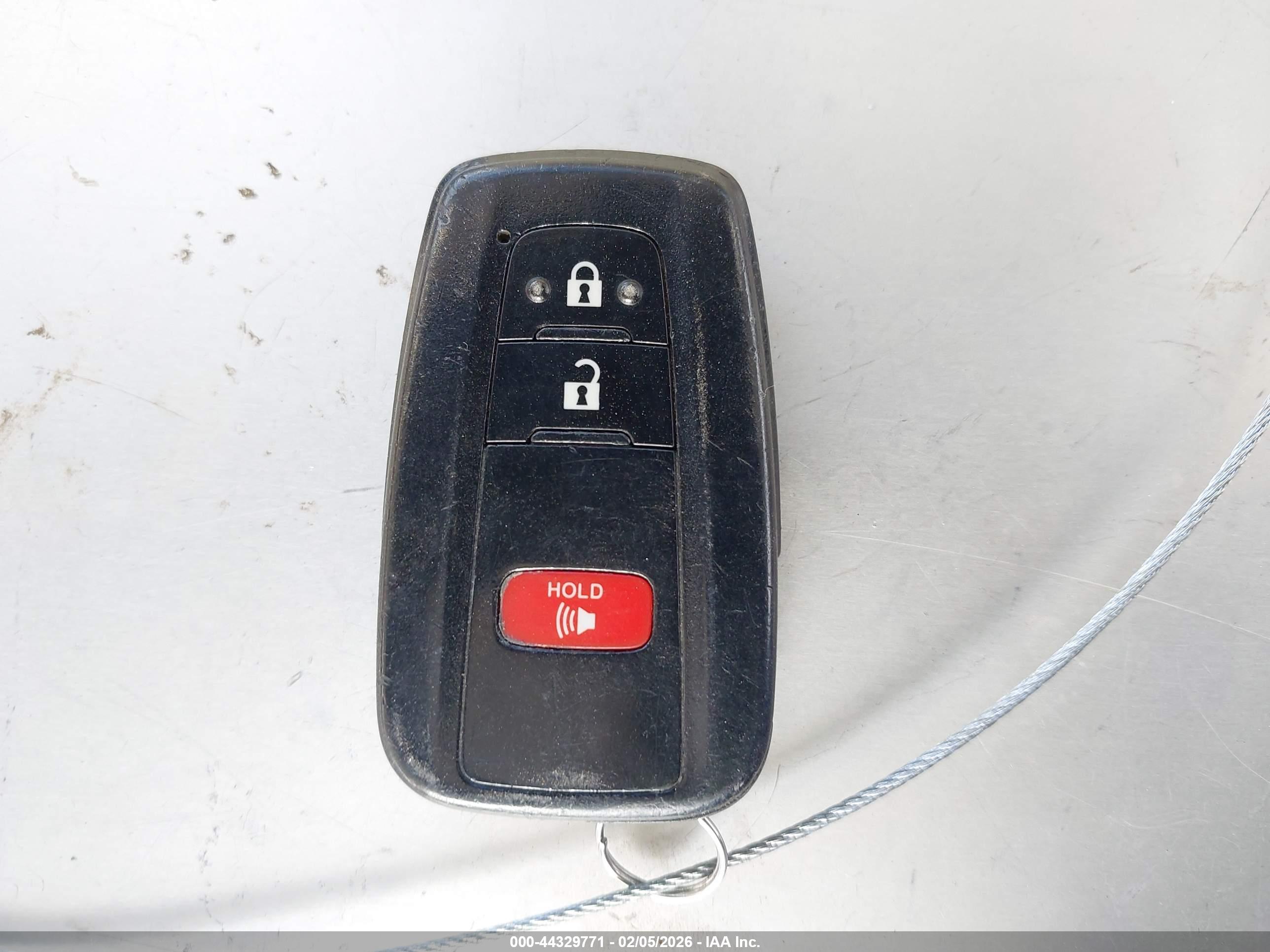 TOYOTA PRIUS image 11