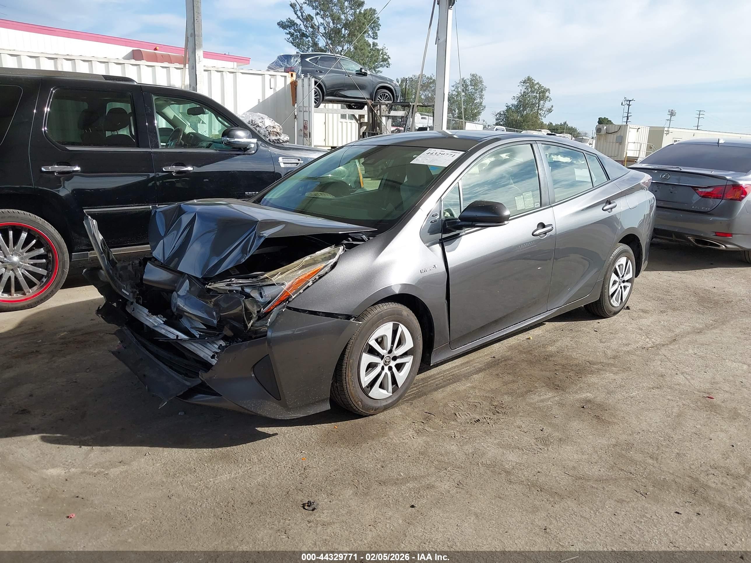 TOYOTA PRIUS image 2