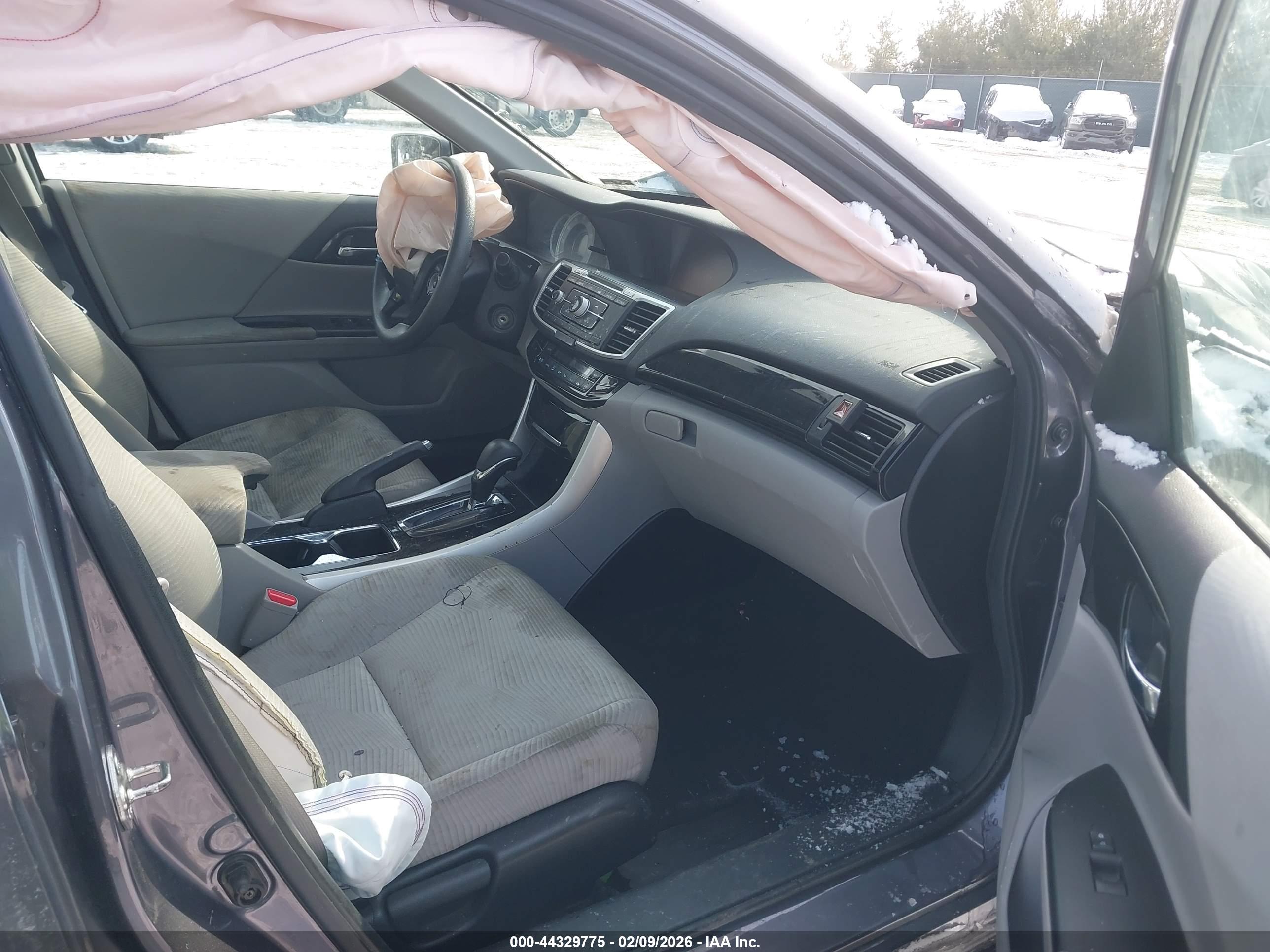 HONDA ACCORD image 5