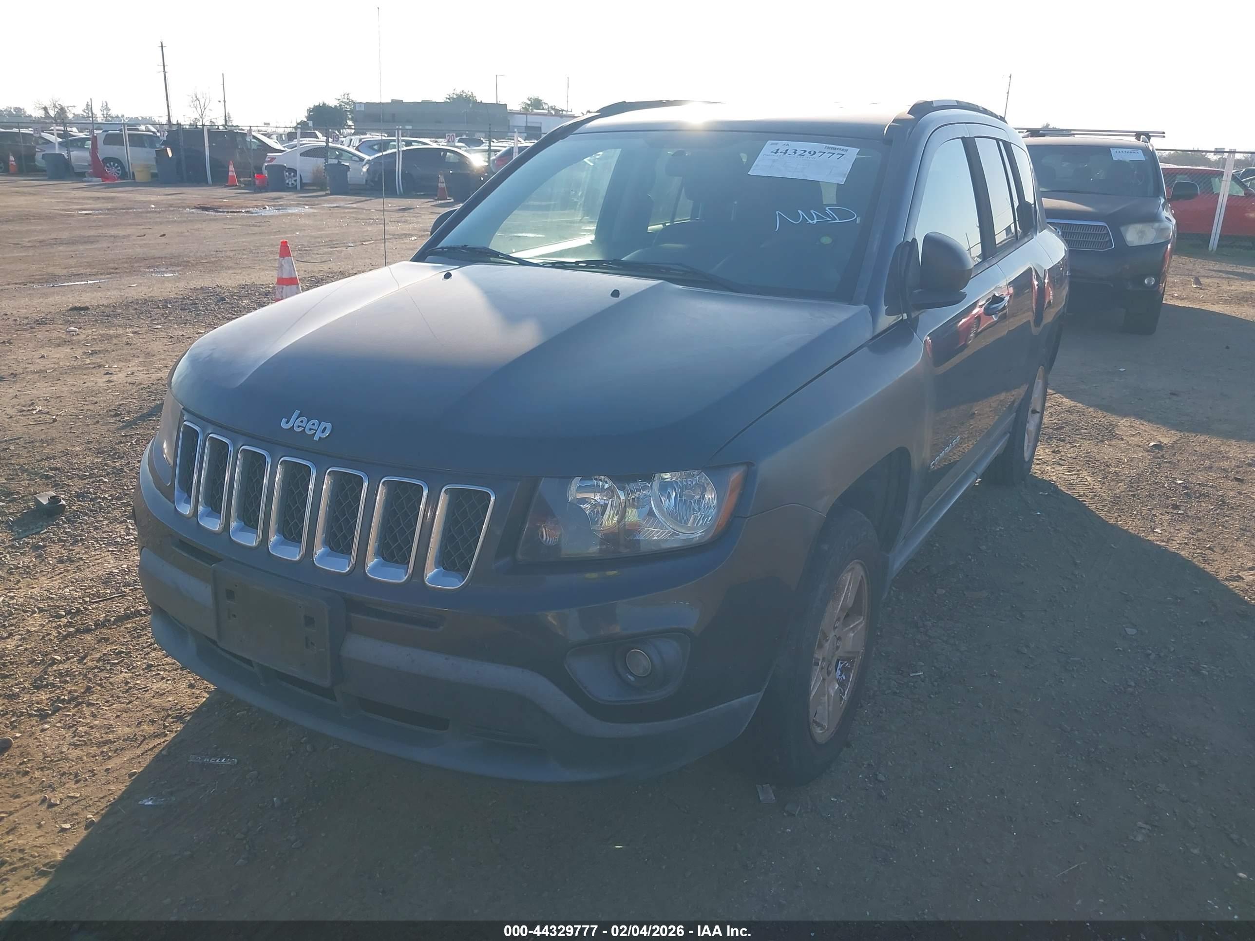 JEEP COMPASS image 2
