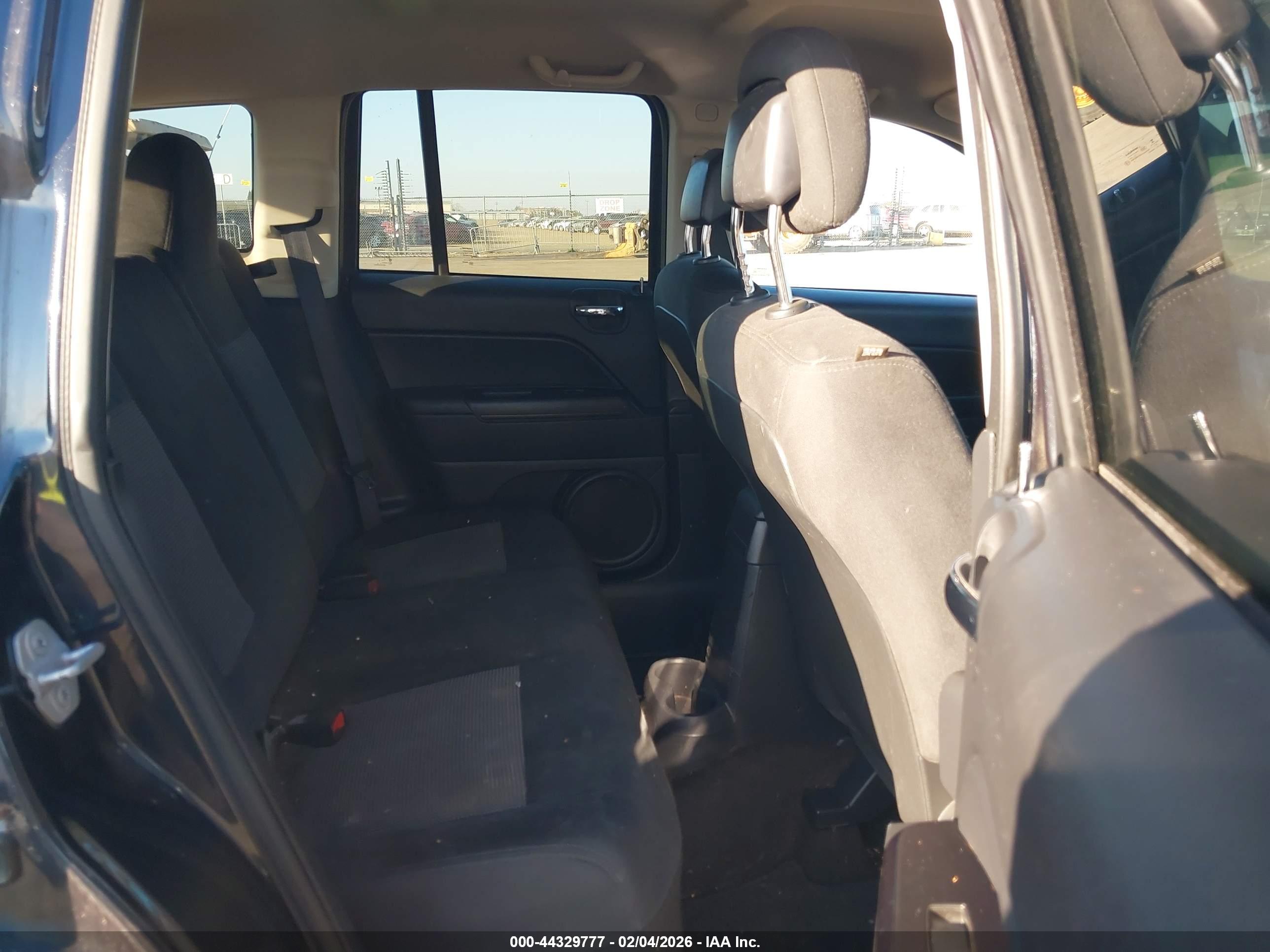 JEEP COMPASS image 8