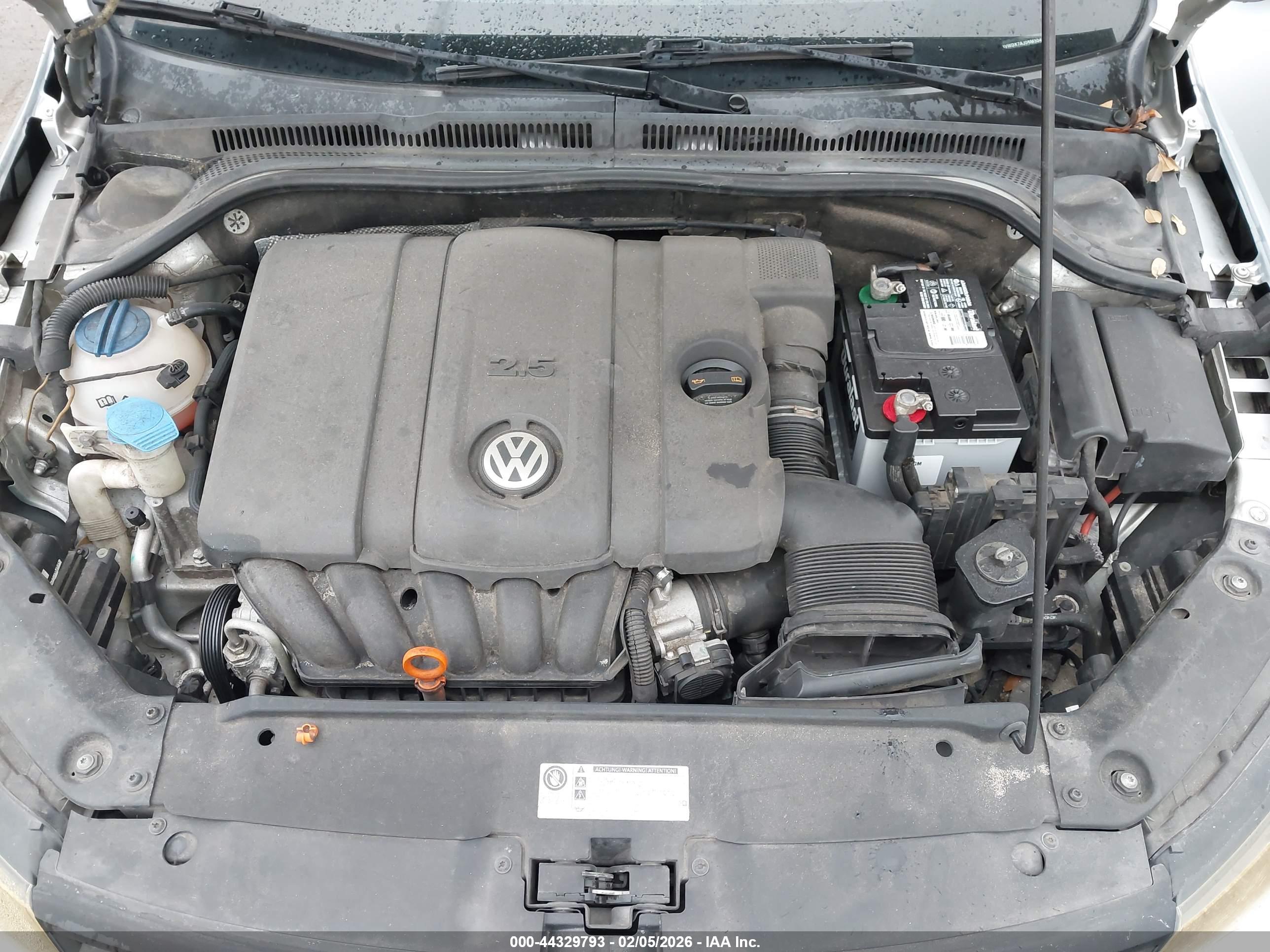 VOLKSWAGEN JETTA image 10