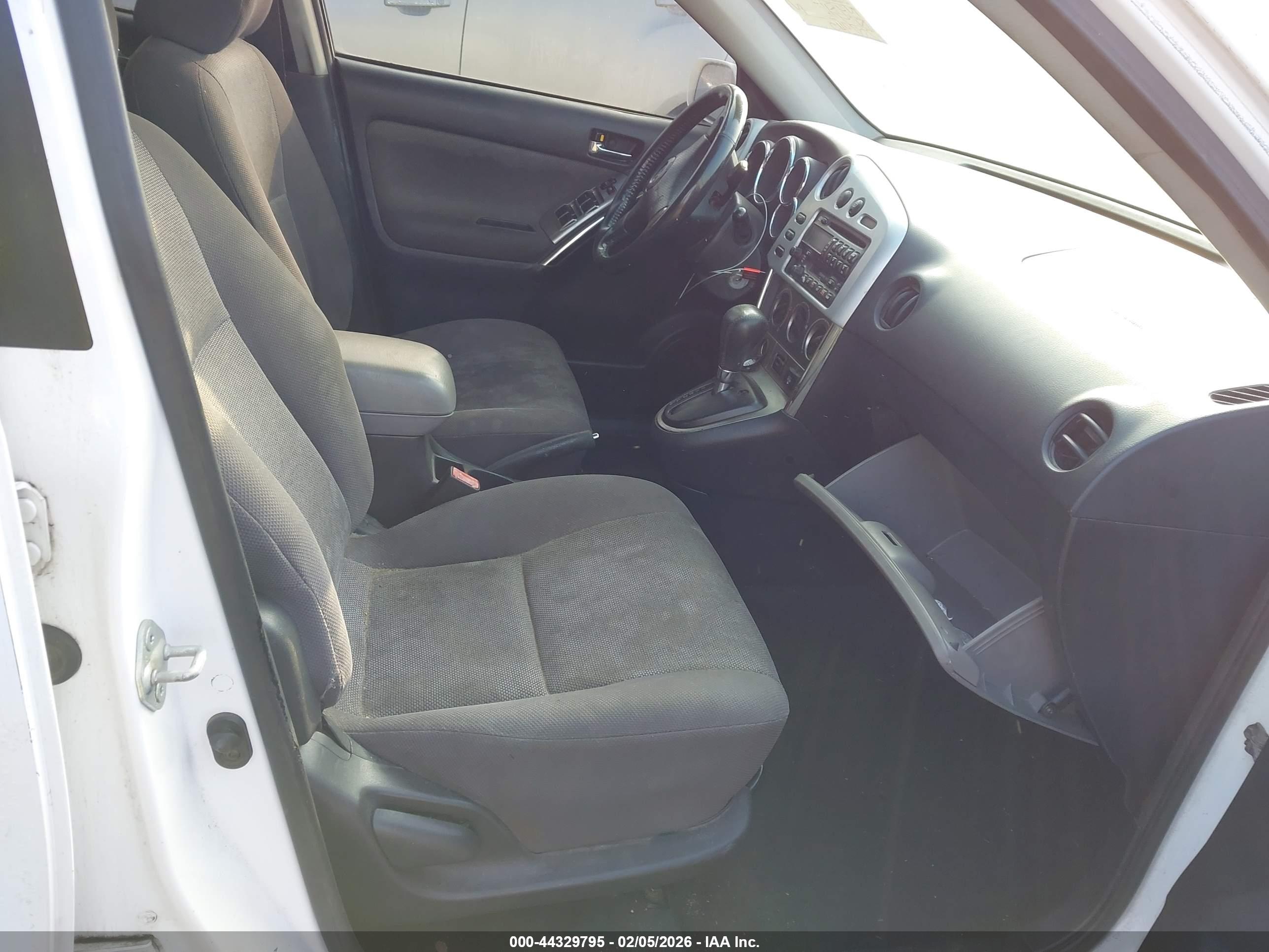 TOYOTA MATRIX image 5