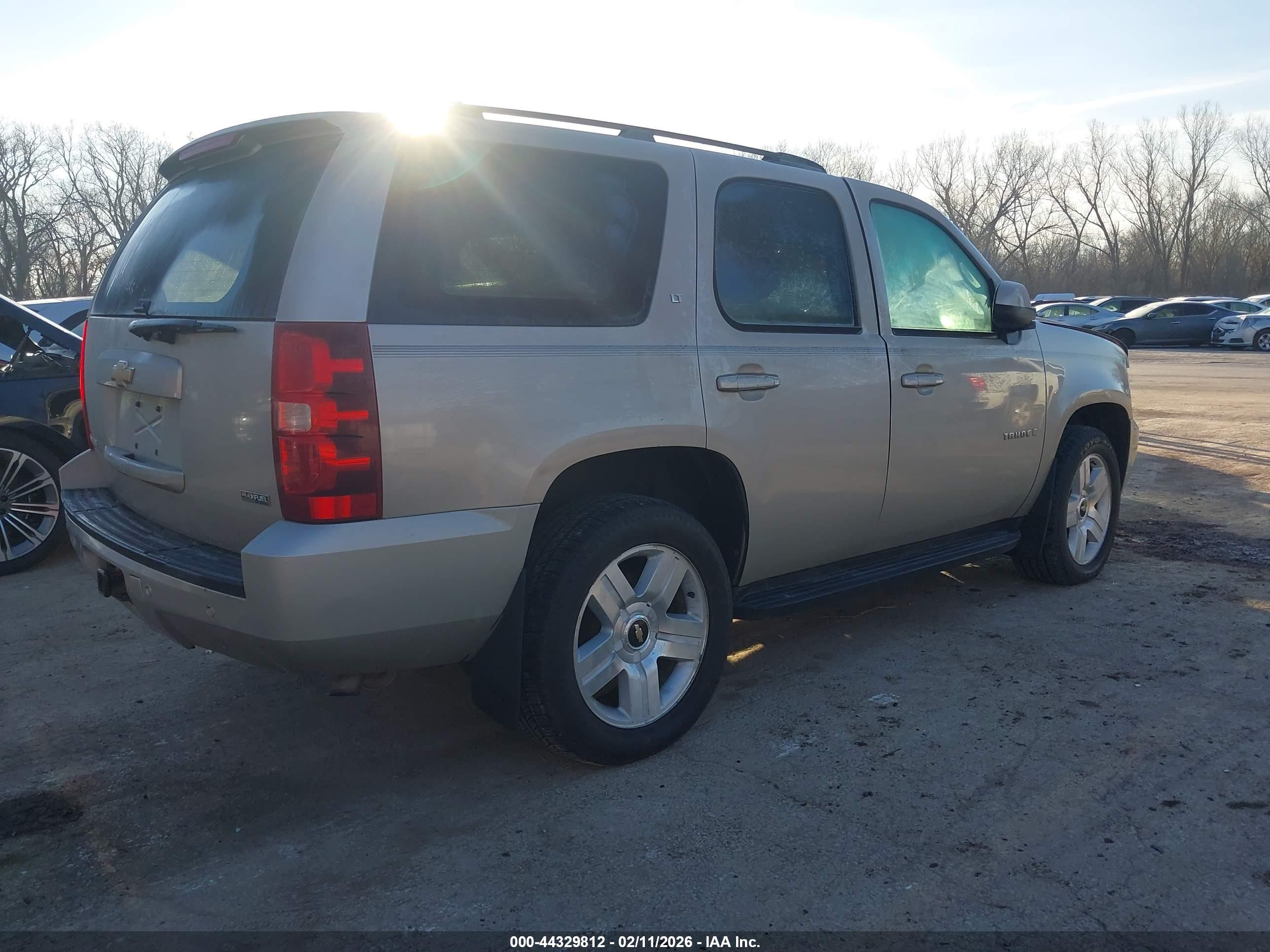 CHEVROLET TAHOE image 4
