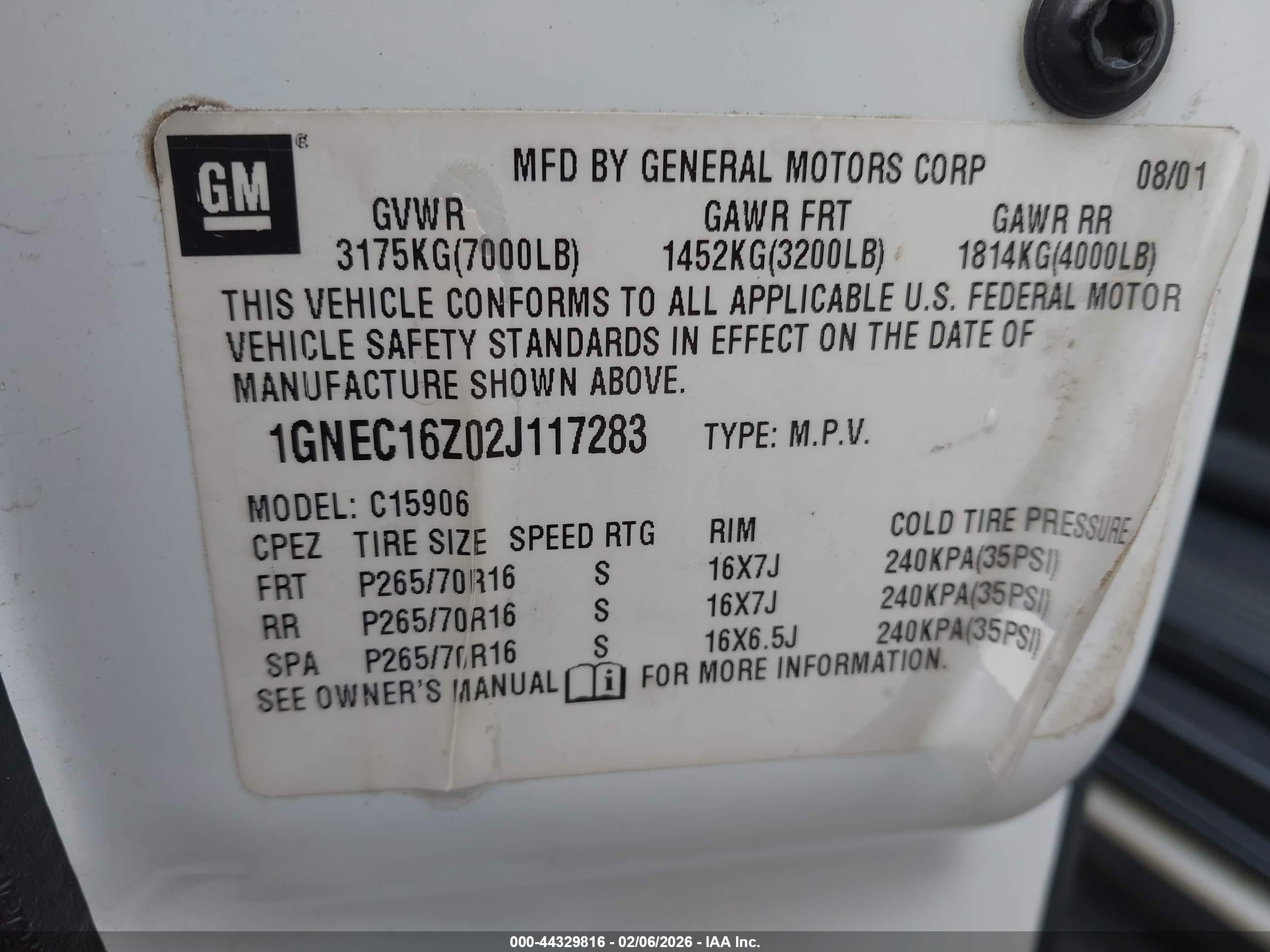 CHEVROLET SUBURBAN image 9