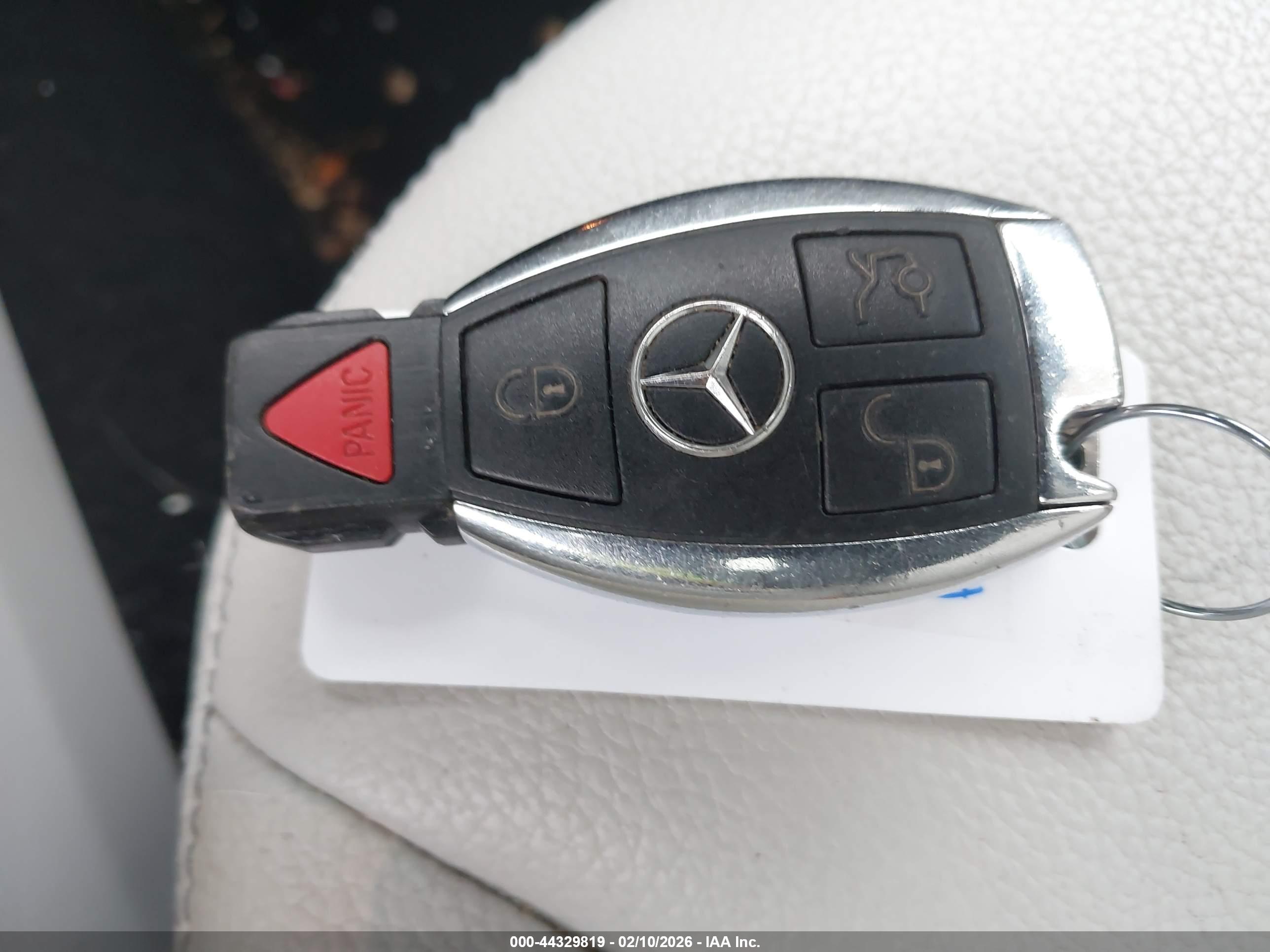 MERCEDES-BENZ GLA image 11