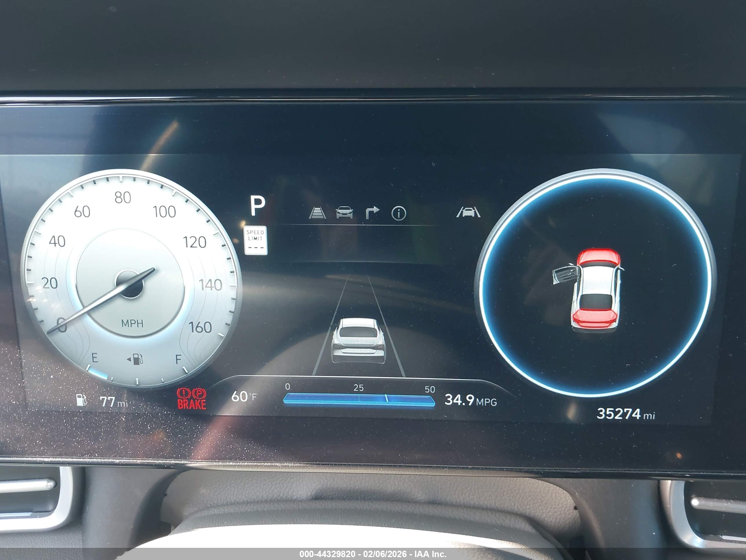 HYUNDAI ELANTRA image 7