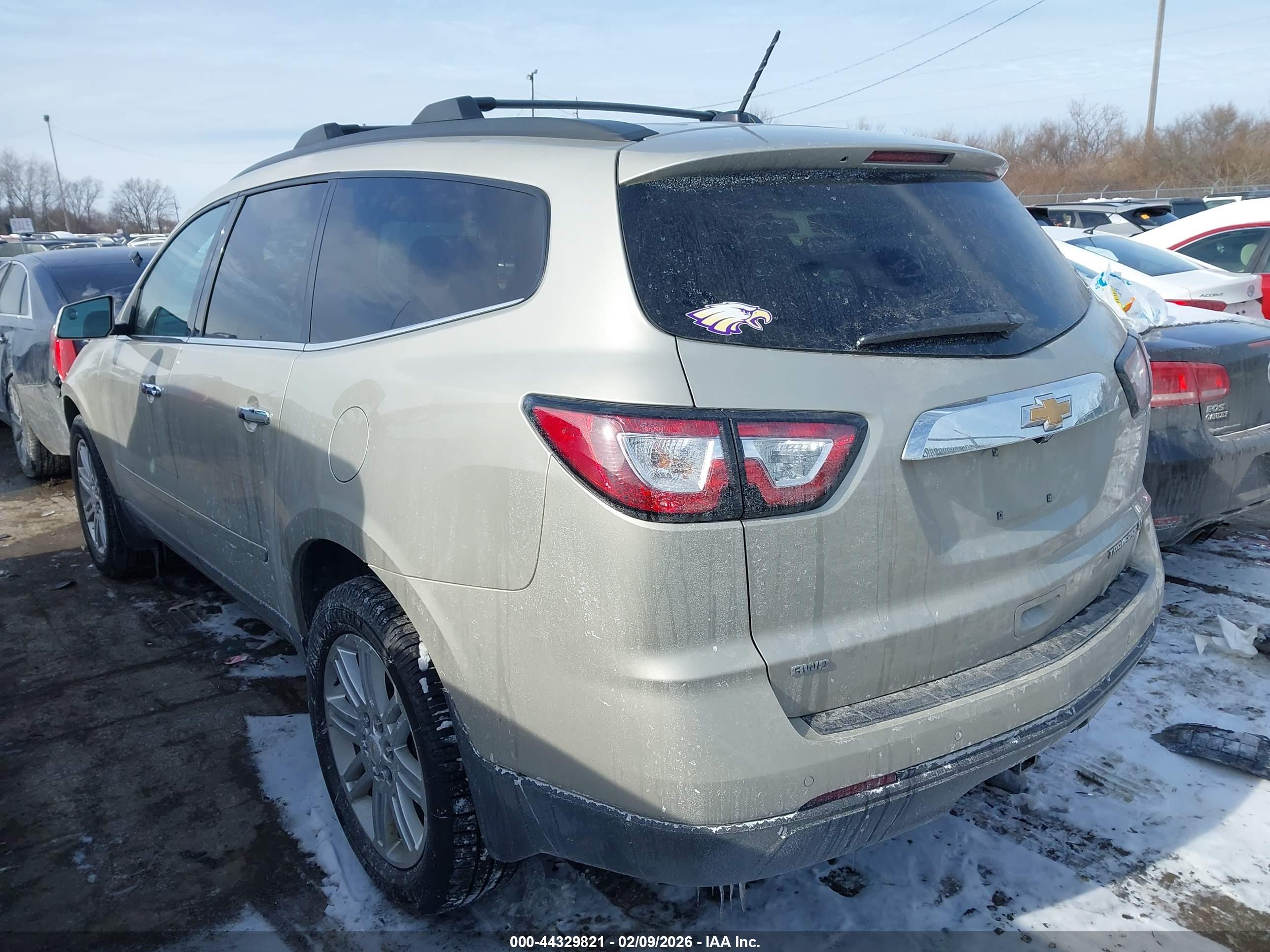 CHEVROLET TRAVERSE image 3