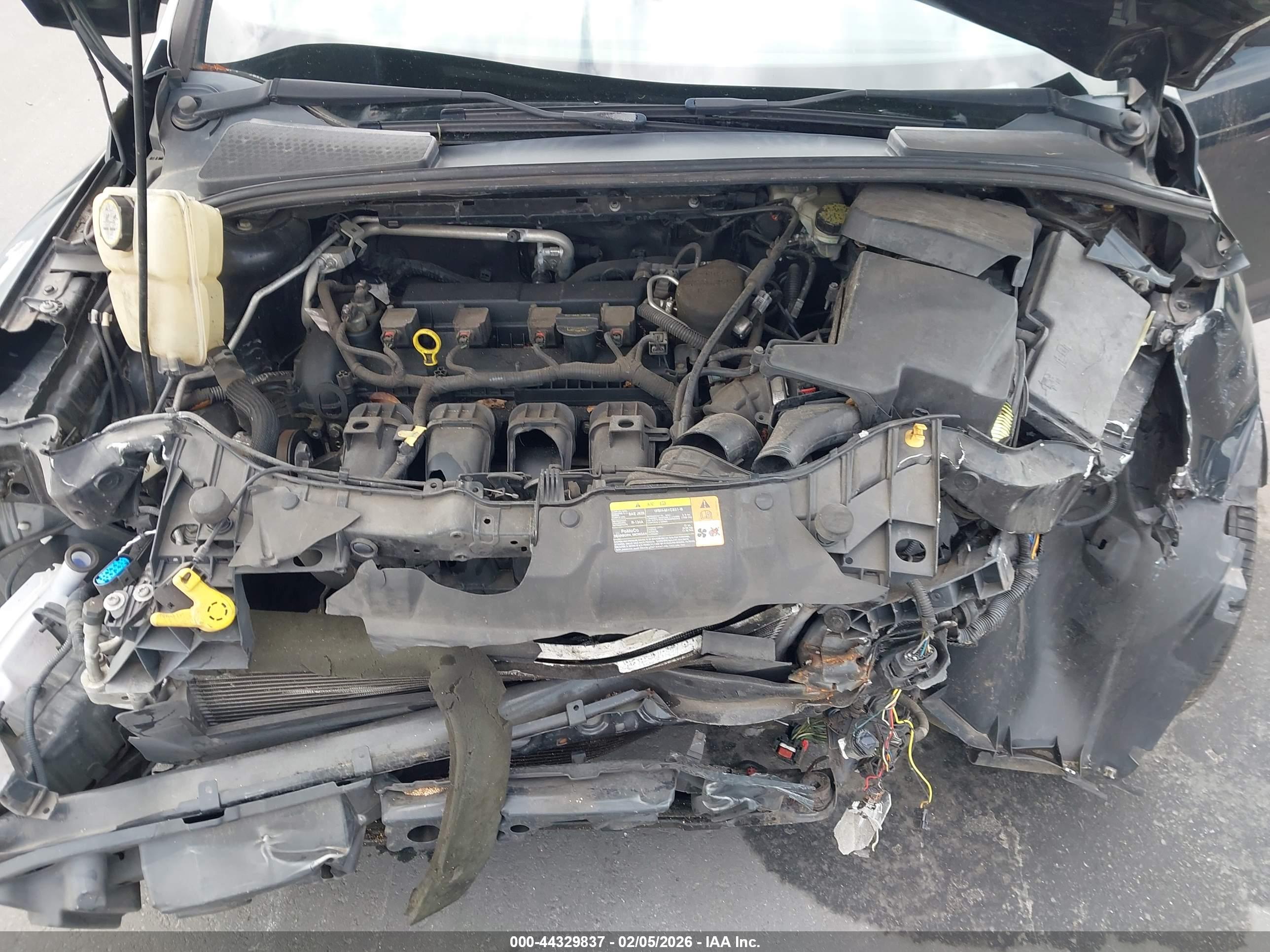 FORD FOCUS image 10