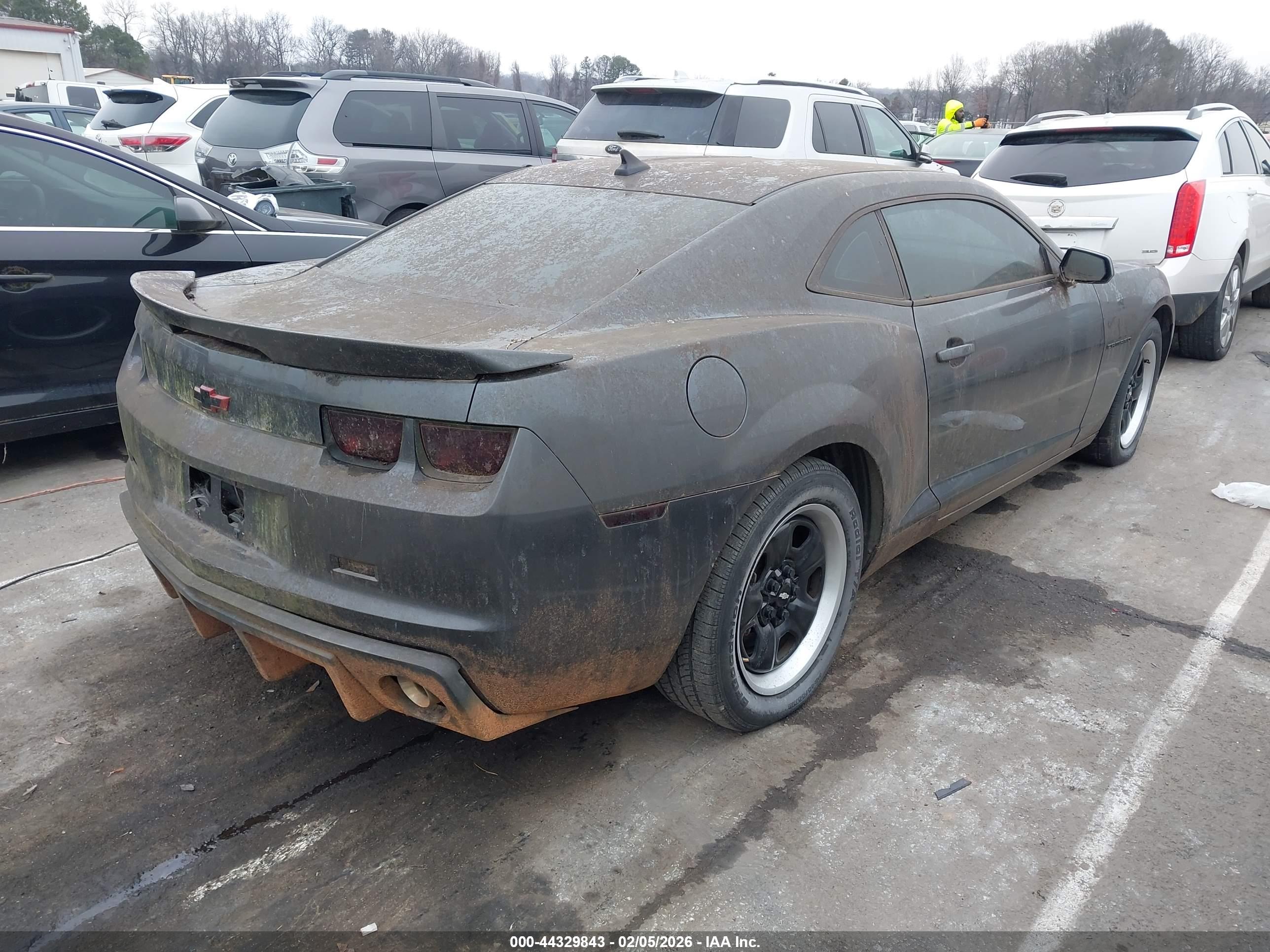 CHEVROLET CAMARO image 4