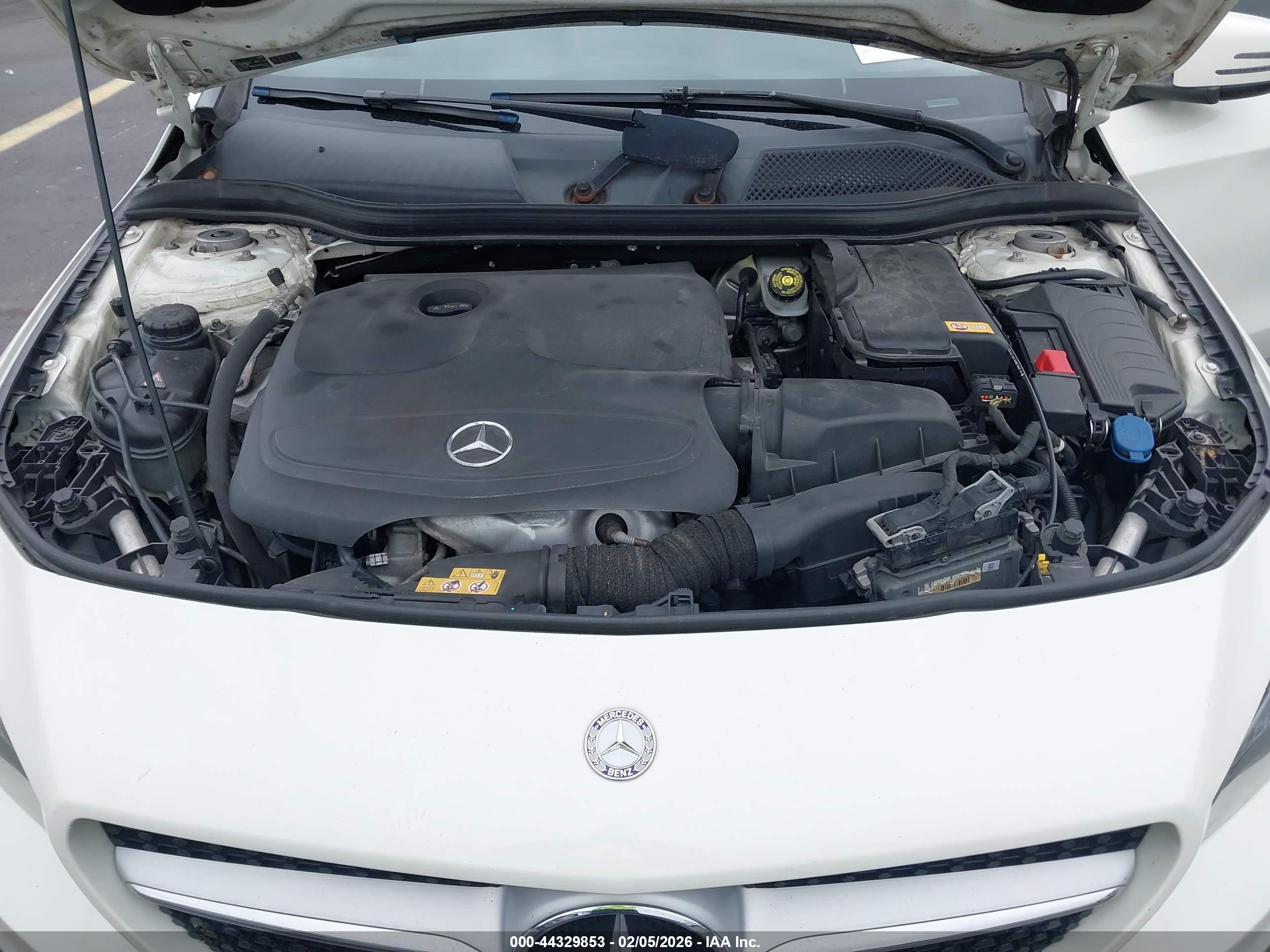 MERCEDES-BENZ CLA image 10
