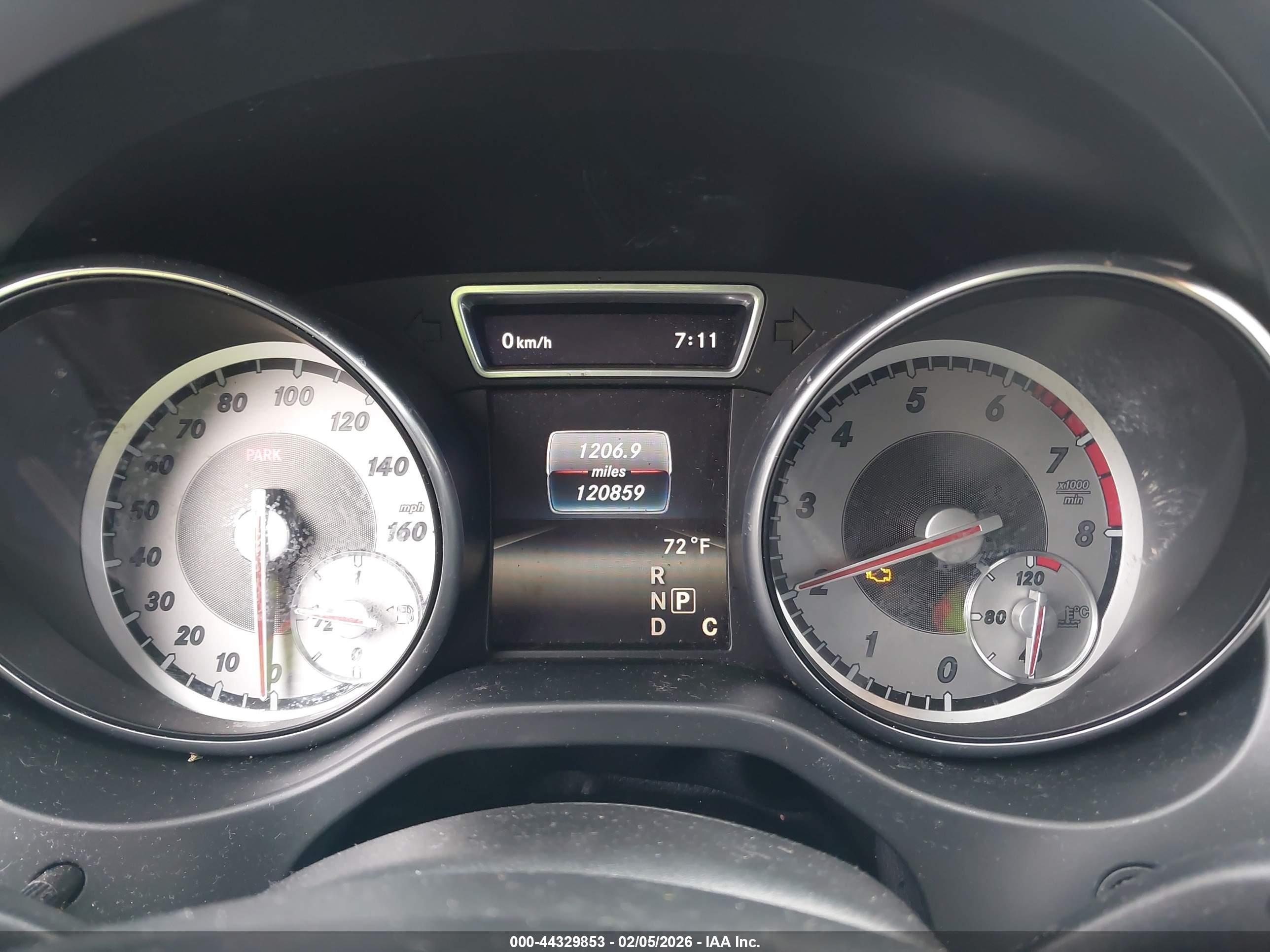 MERCEDES-BENZ CLA image 7