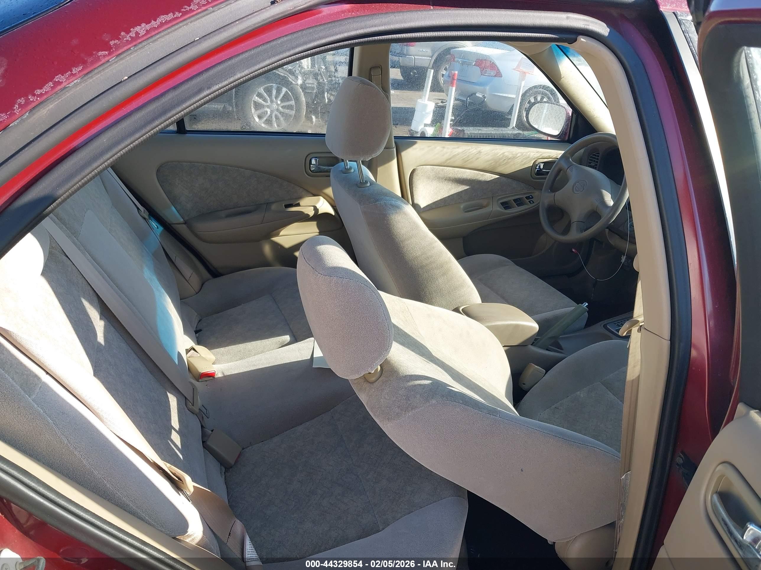 NISSAN SENTRA image 8