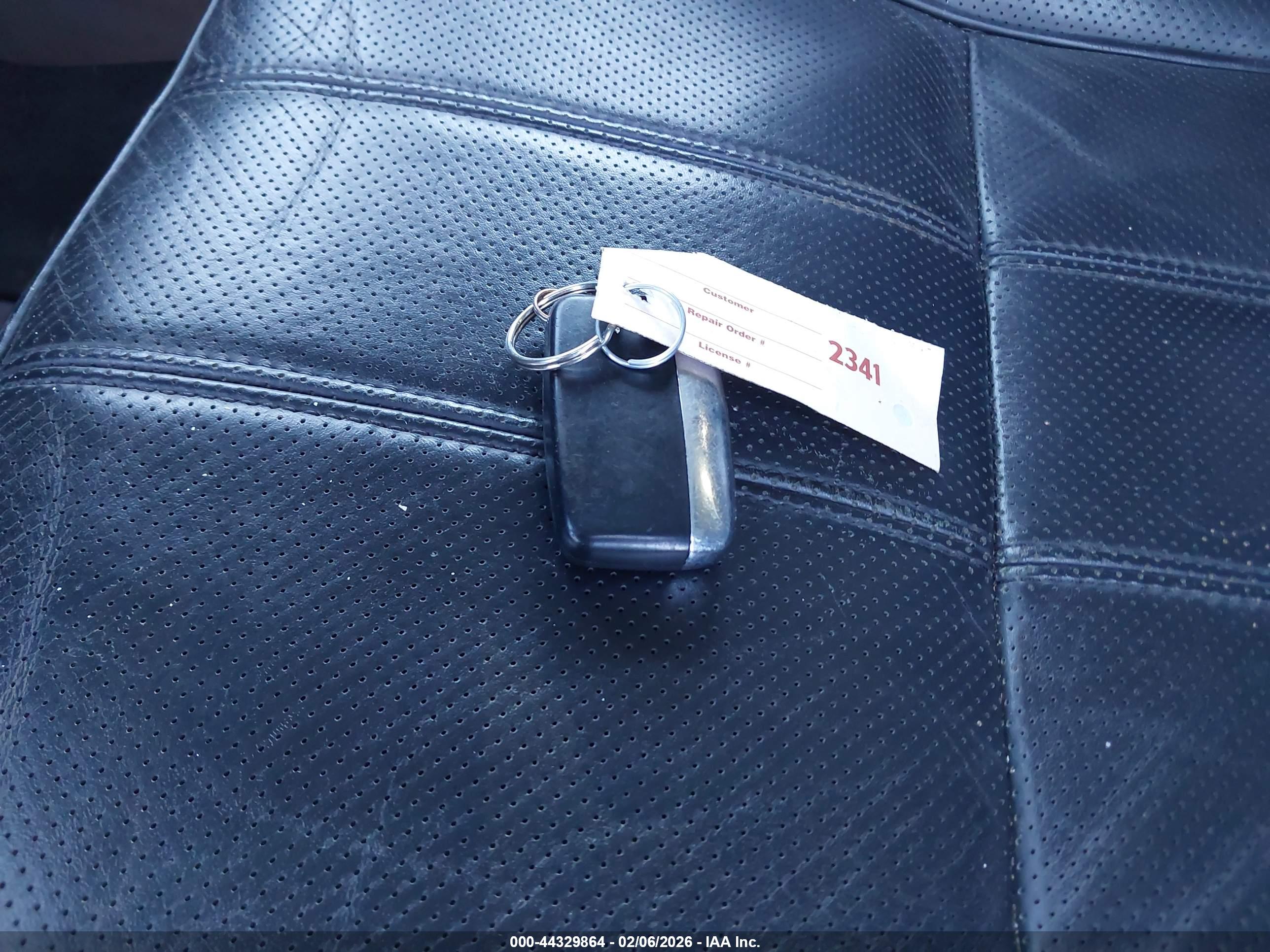 LAND ROVER image 11