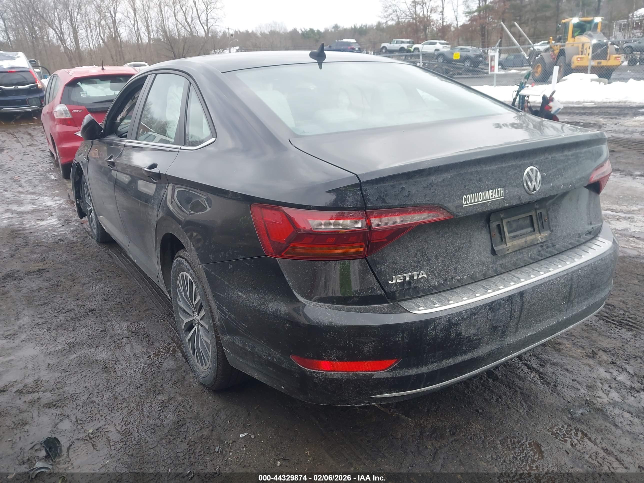 VOLKSWAGEN JETTA image 3