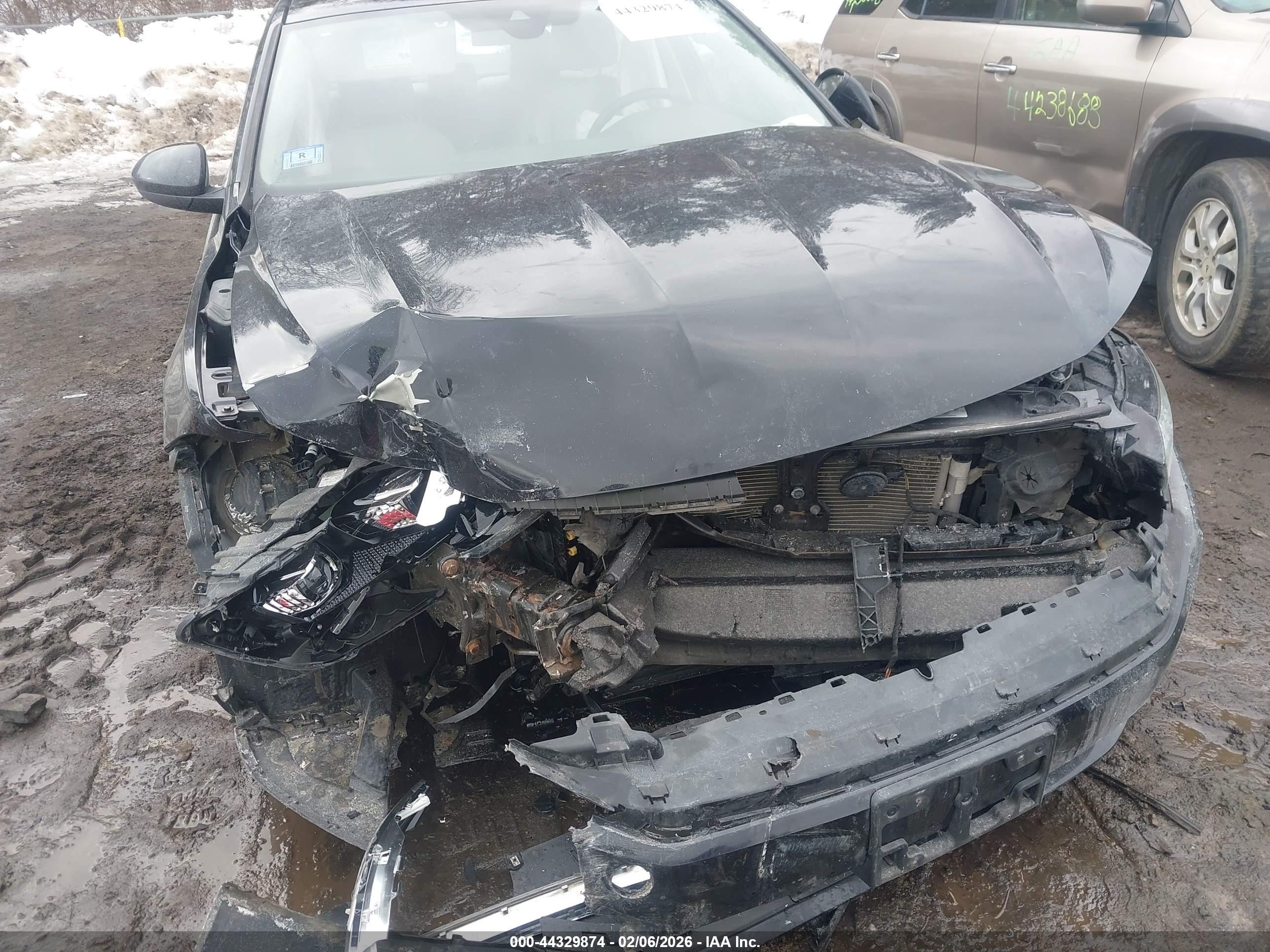 VOLKSWAGEN JETTA image 6