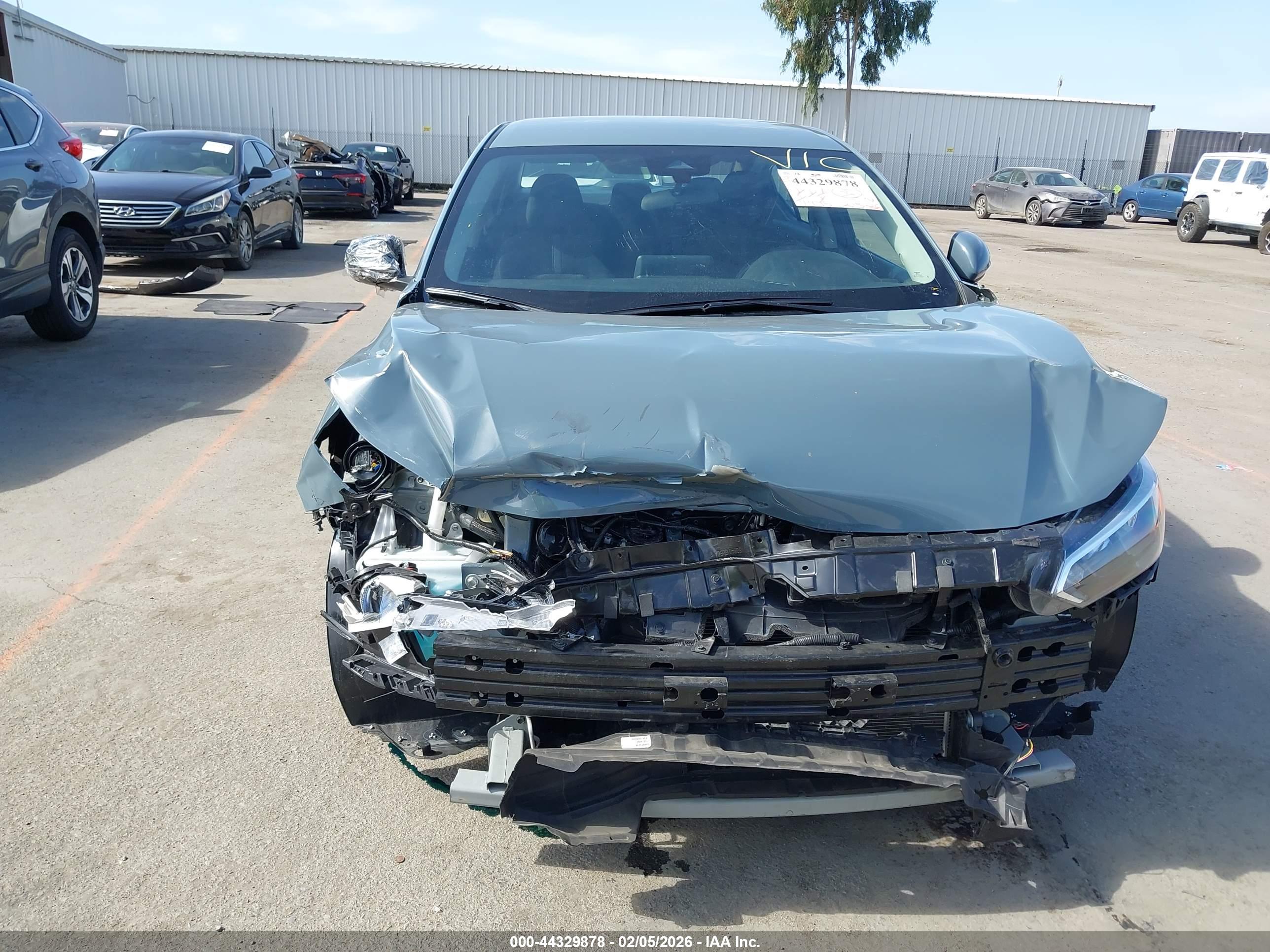 NISSAN SENTRA image 6