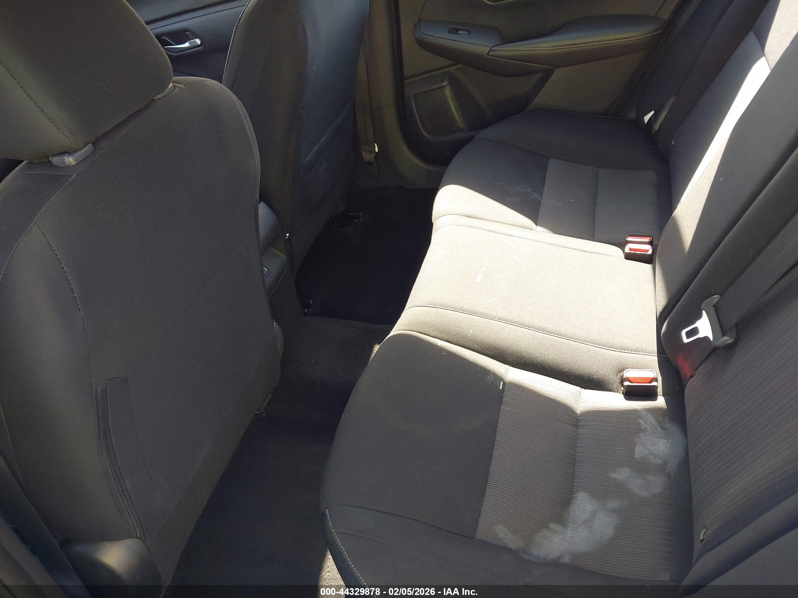 NISSAN SENTRA image 8