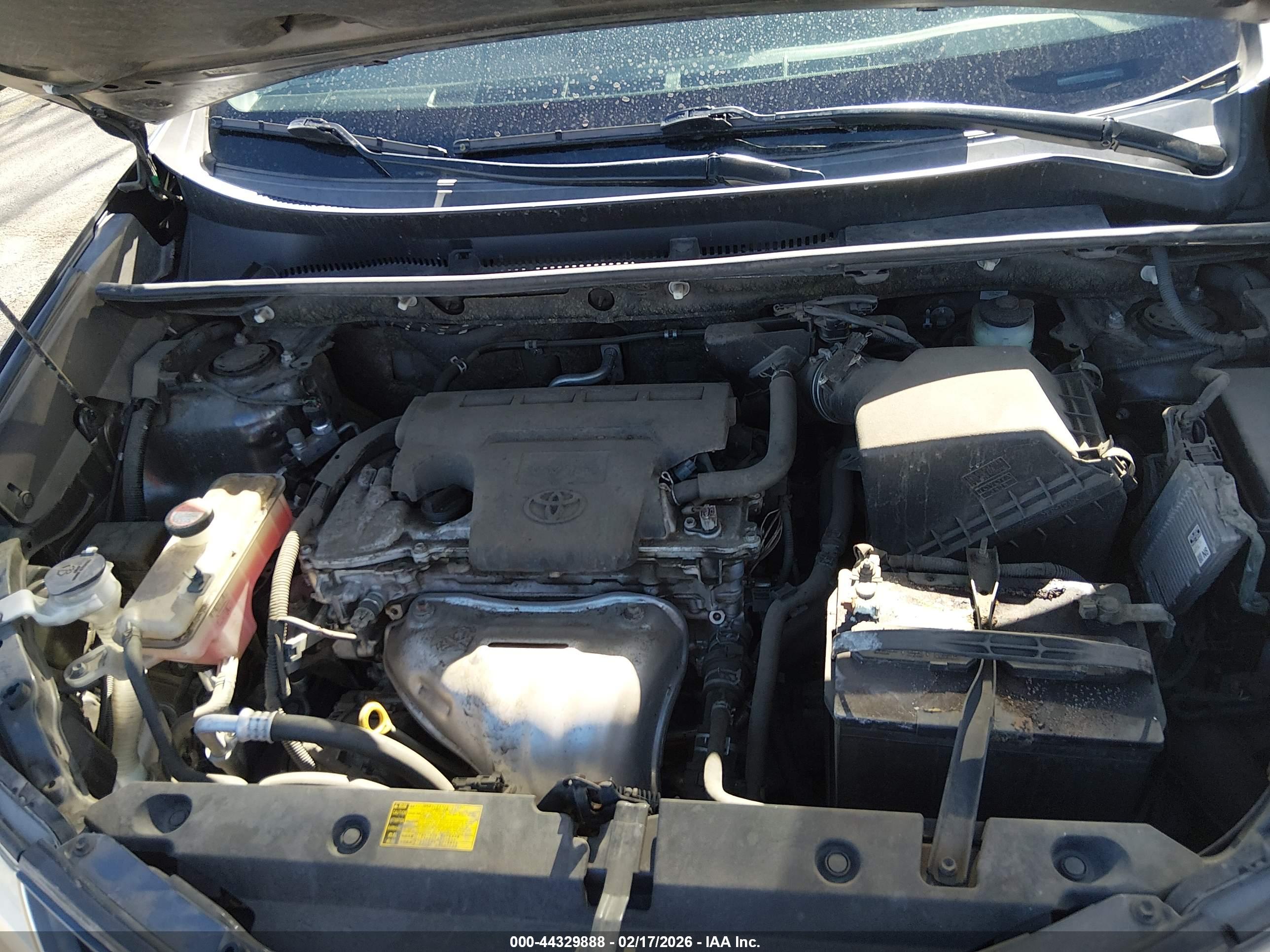TOYOTA RAV4 image 10