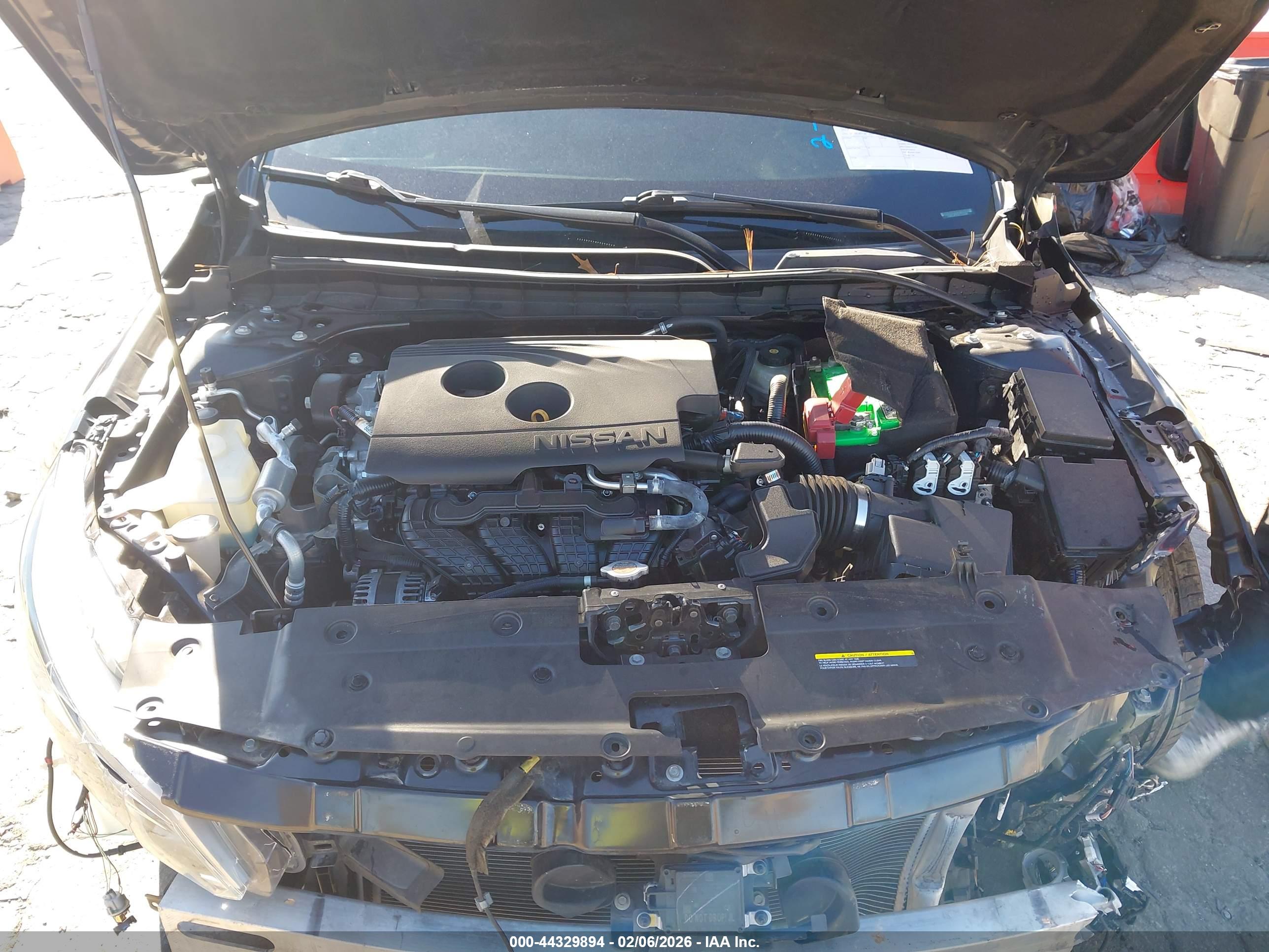 NISSAN ALTIMA image 10